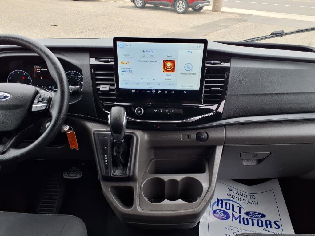 2023 Ford Transit Passenger Wagon XLT