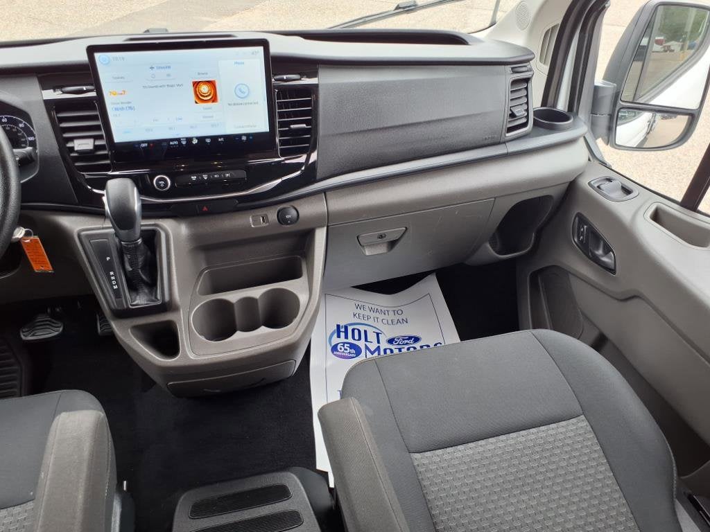 2023 Ford Transit Passenger Wagon XLT