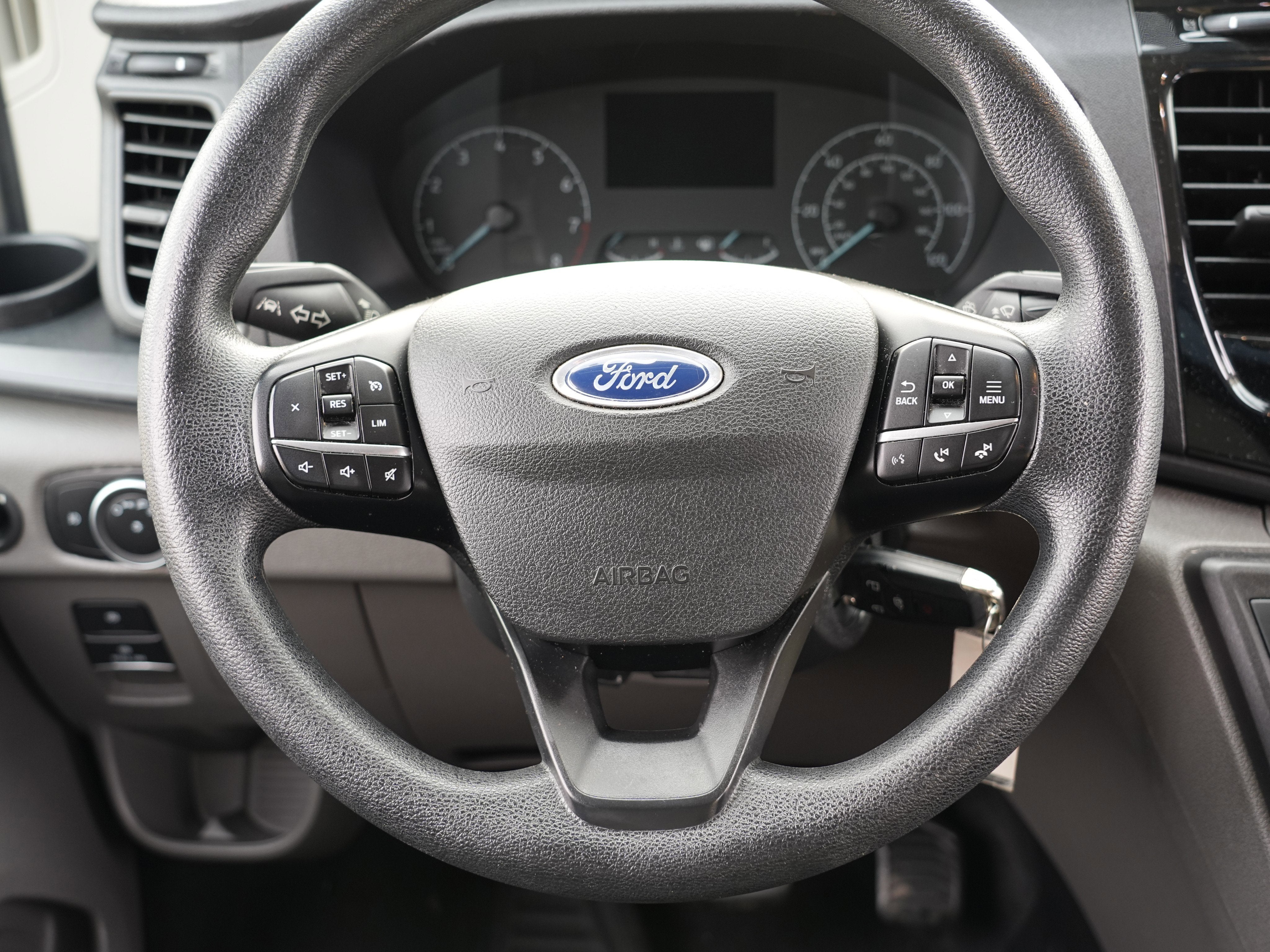 2023 Ford Transit Passenger Wagon XLT