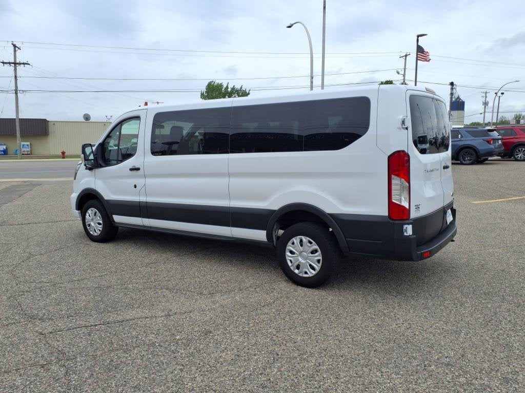 2023 Ford Transit Passenger Wagon XLT