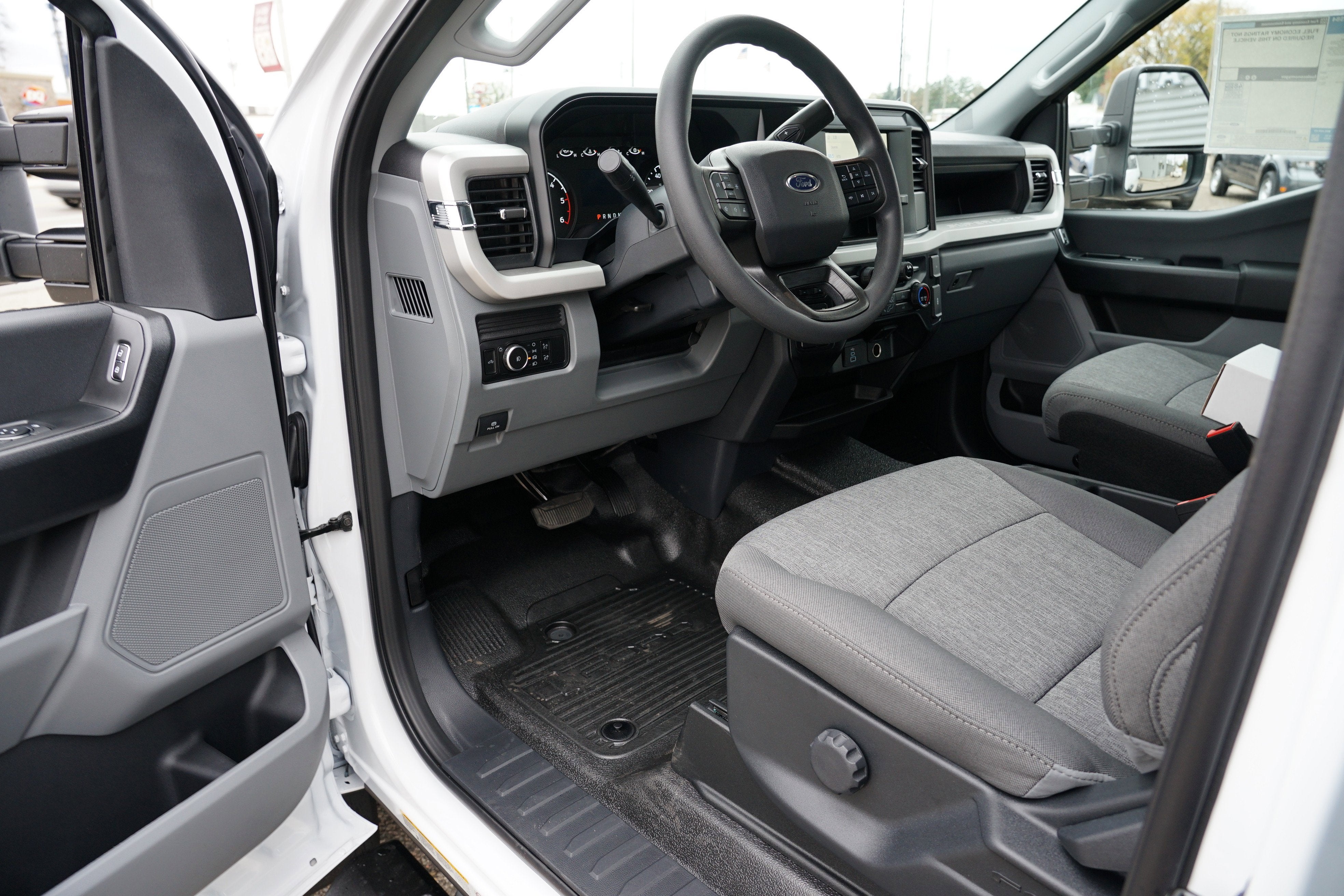 2026 Ford Super Duty F-450 DRW XL