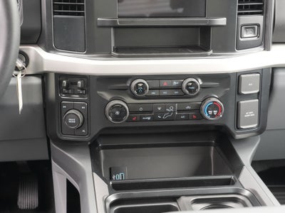 2026 Ford Super Duty F-550 DRW XLT