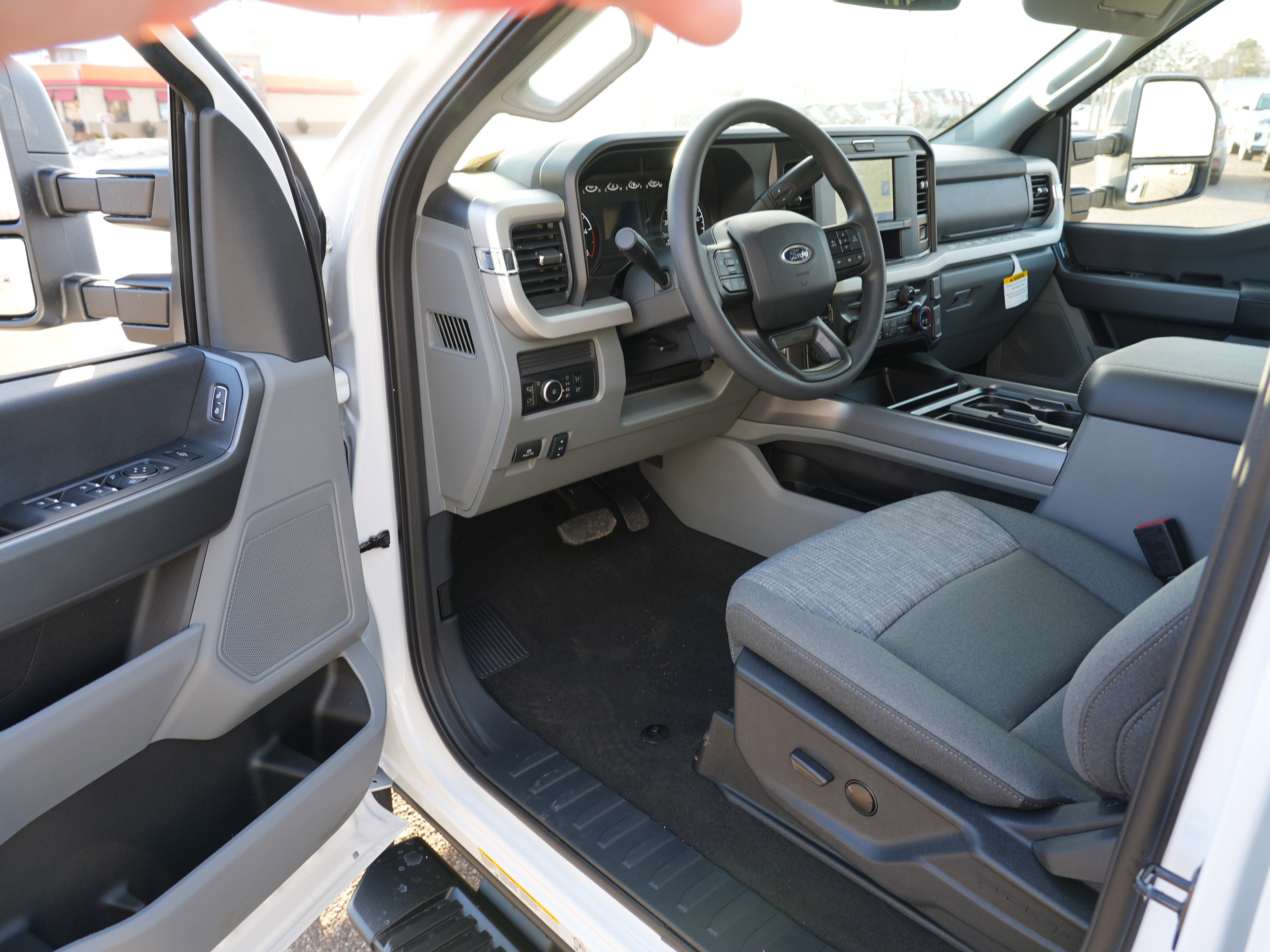 2026 Ford Super Duty F-550 DRW XLT