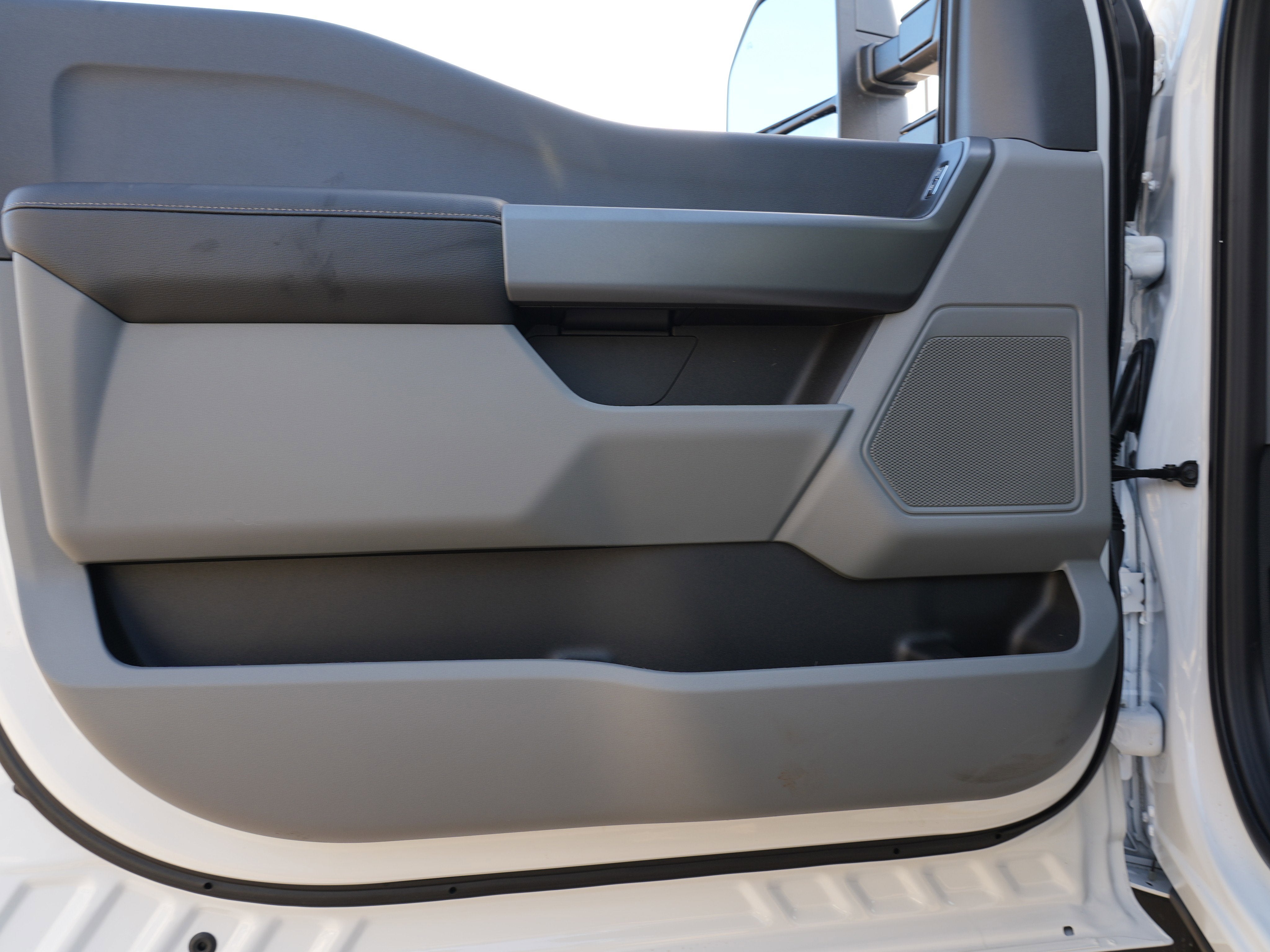 2026 Ford Super Duty F-550 DRW XLT