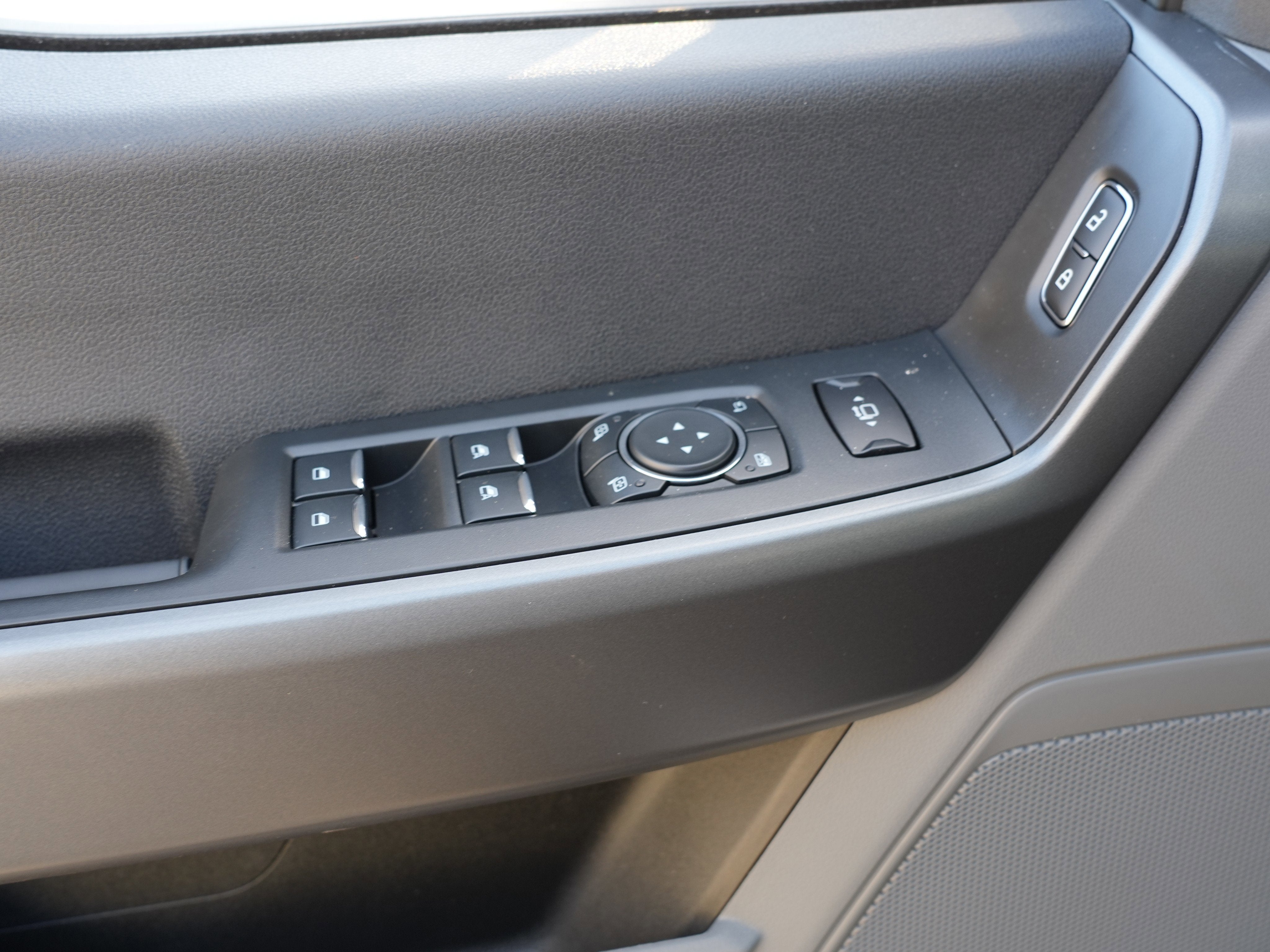 2026 Ford Super Duty F-550 DRW XLT