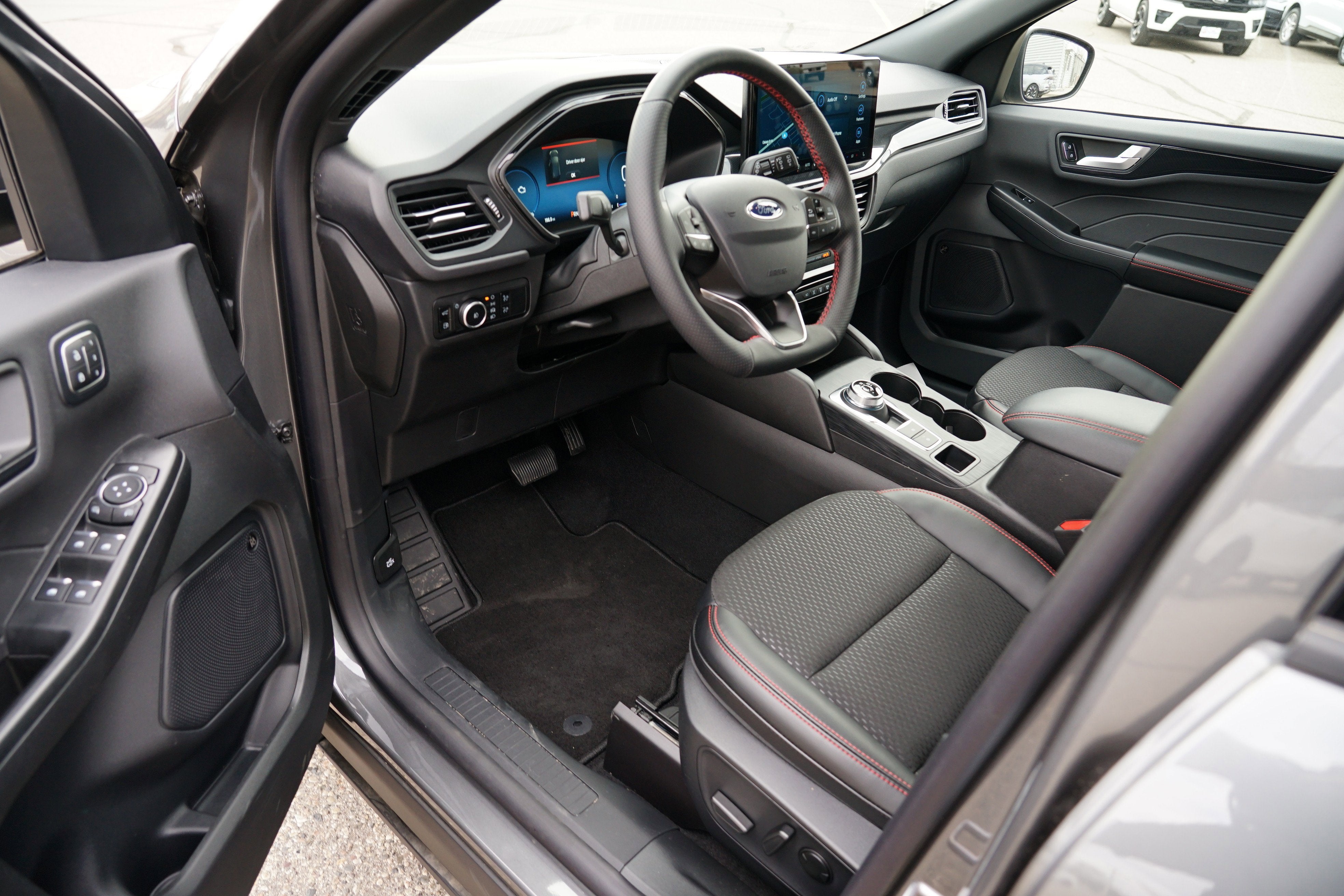 2025 Ford Escape ST-Line Select