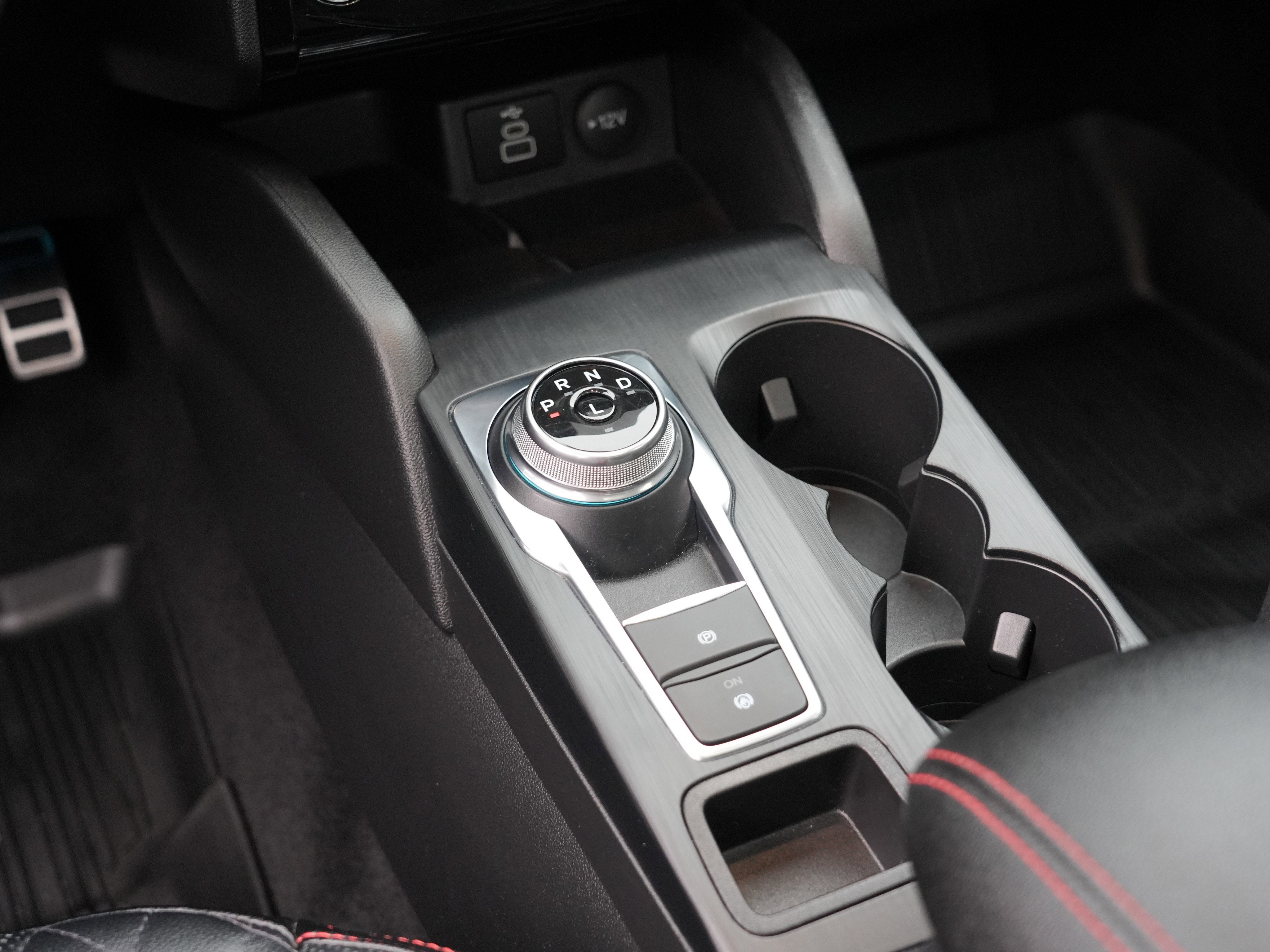 2024 Ford Escape ST-Line Elite