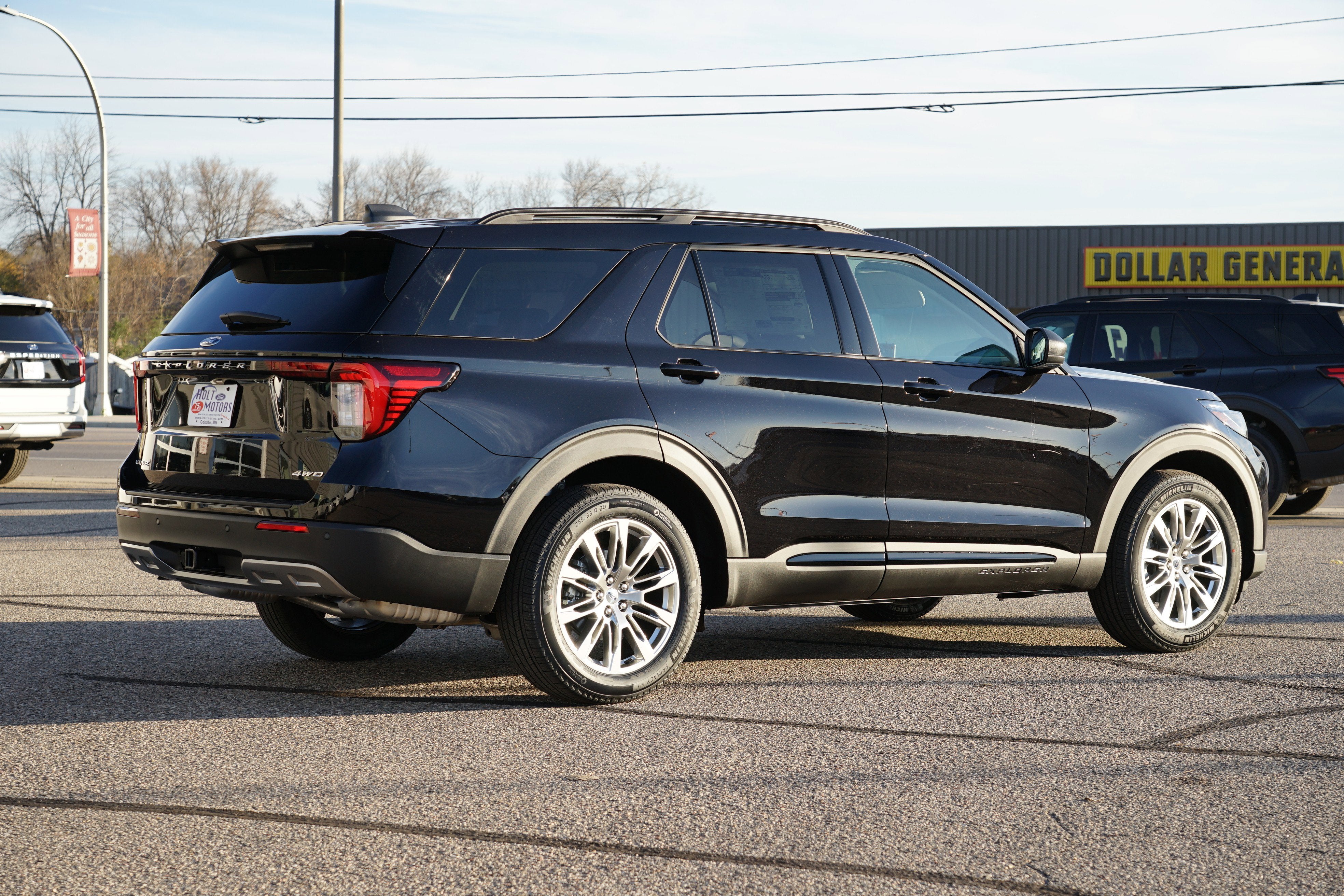 2026 Ford Explorer Active w/200A Pkg