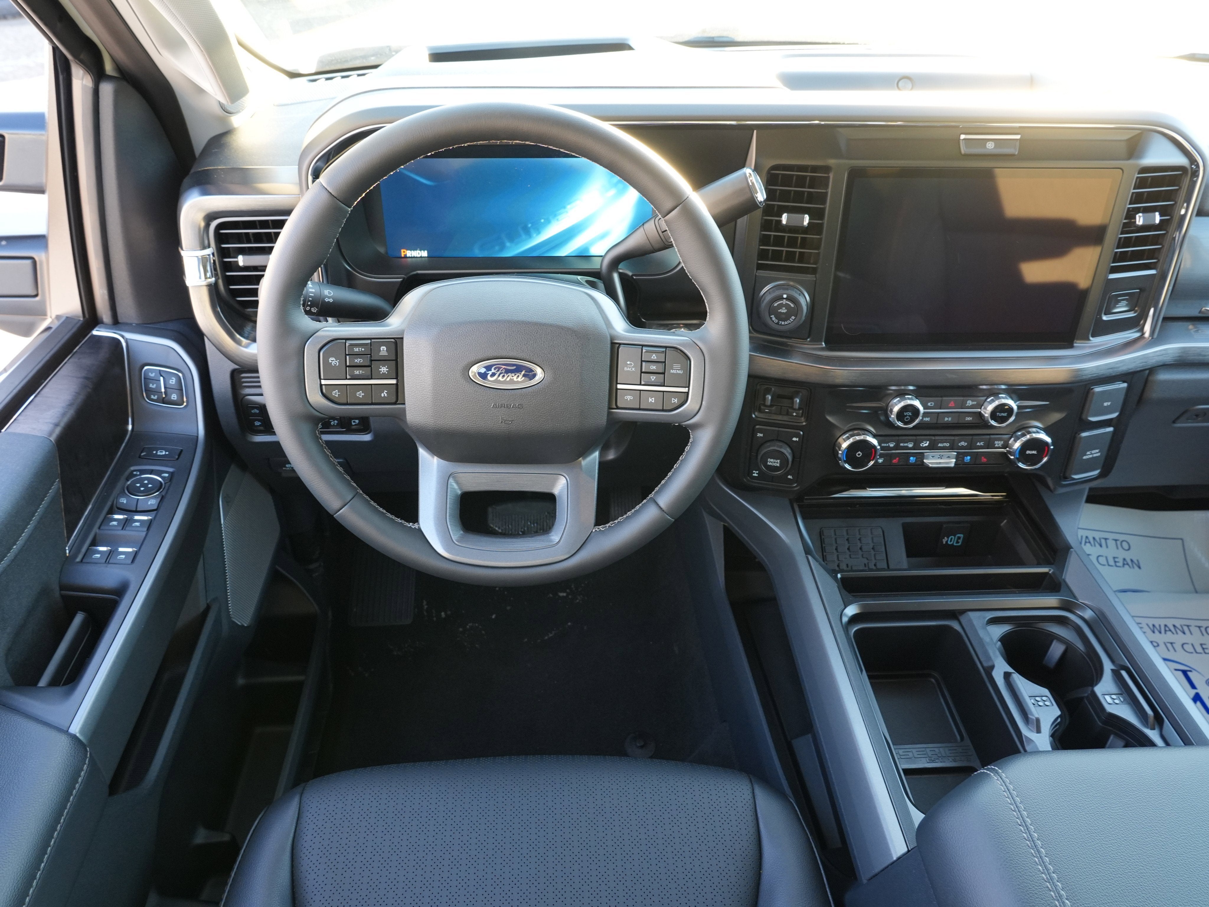 2026 Ford Super Duty F-350 SRW LARIAT