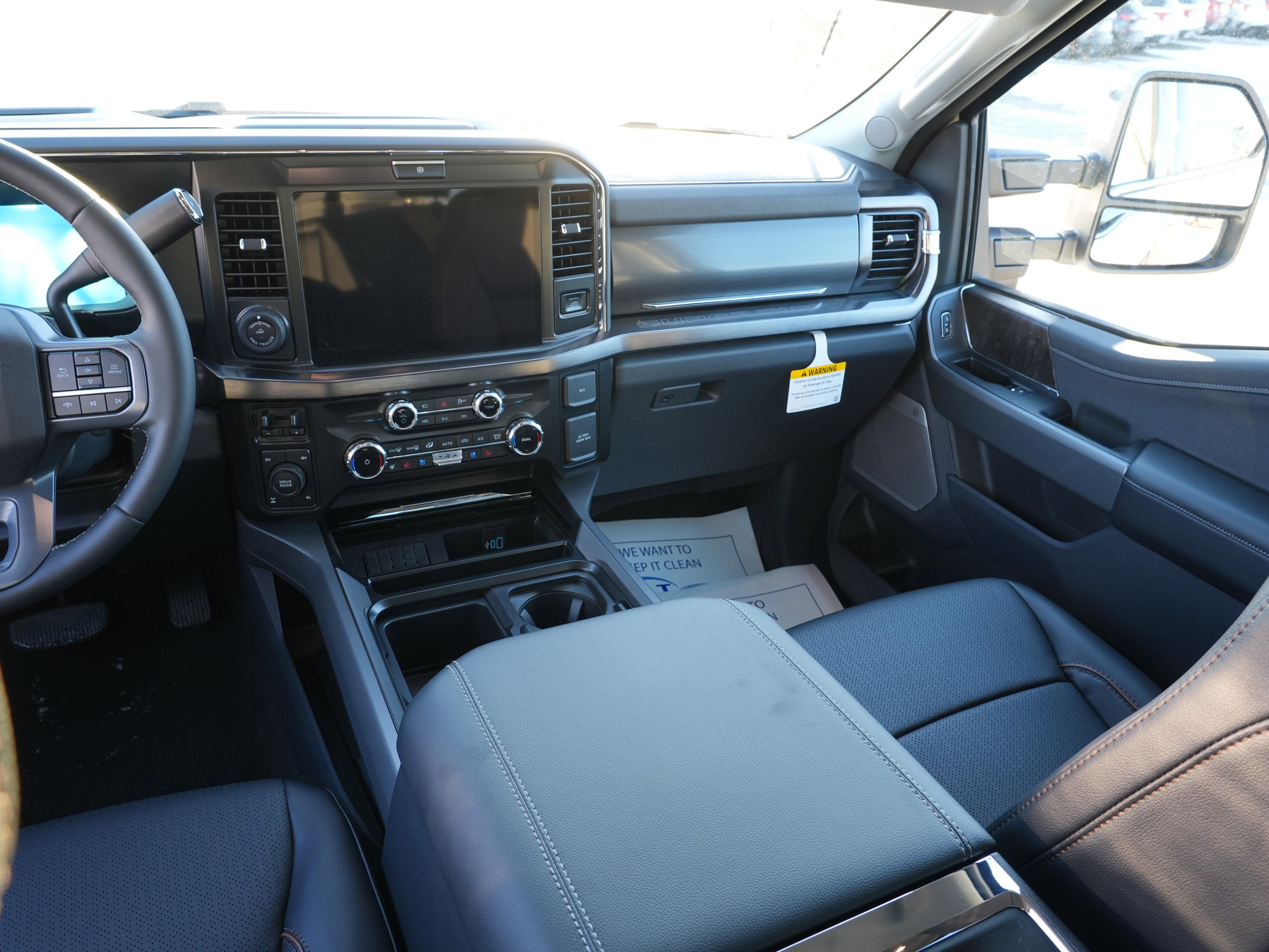 2026 Ford Super Duty F-350 SRW LARIAT