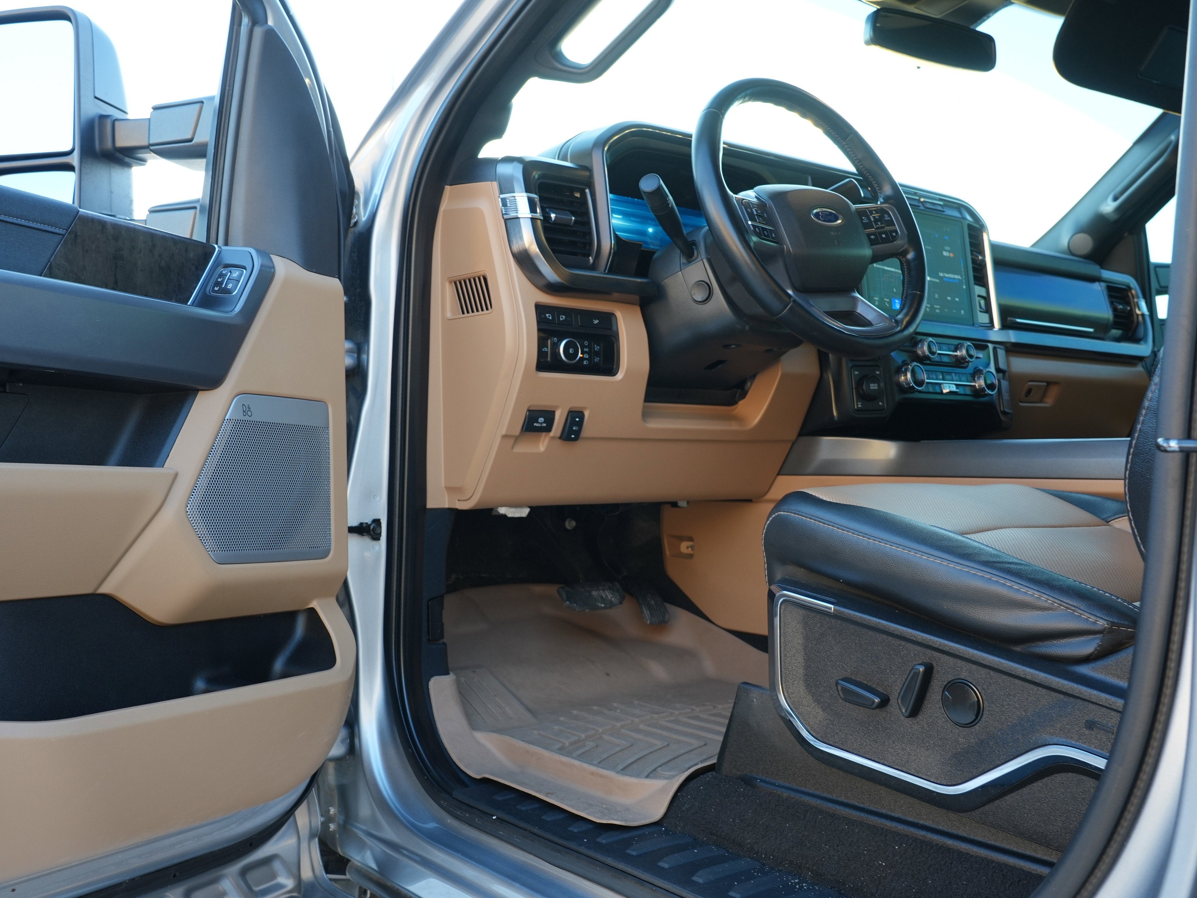 2024 Ford Super Duty F-350 SRW LARIAT