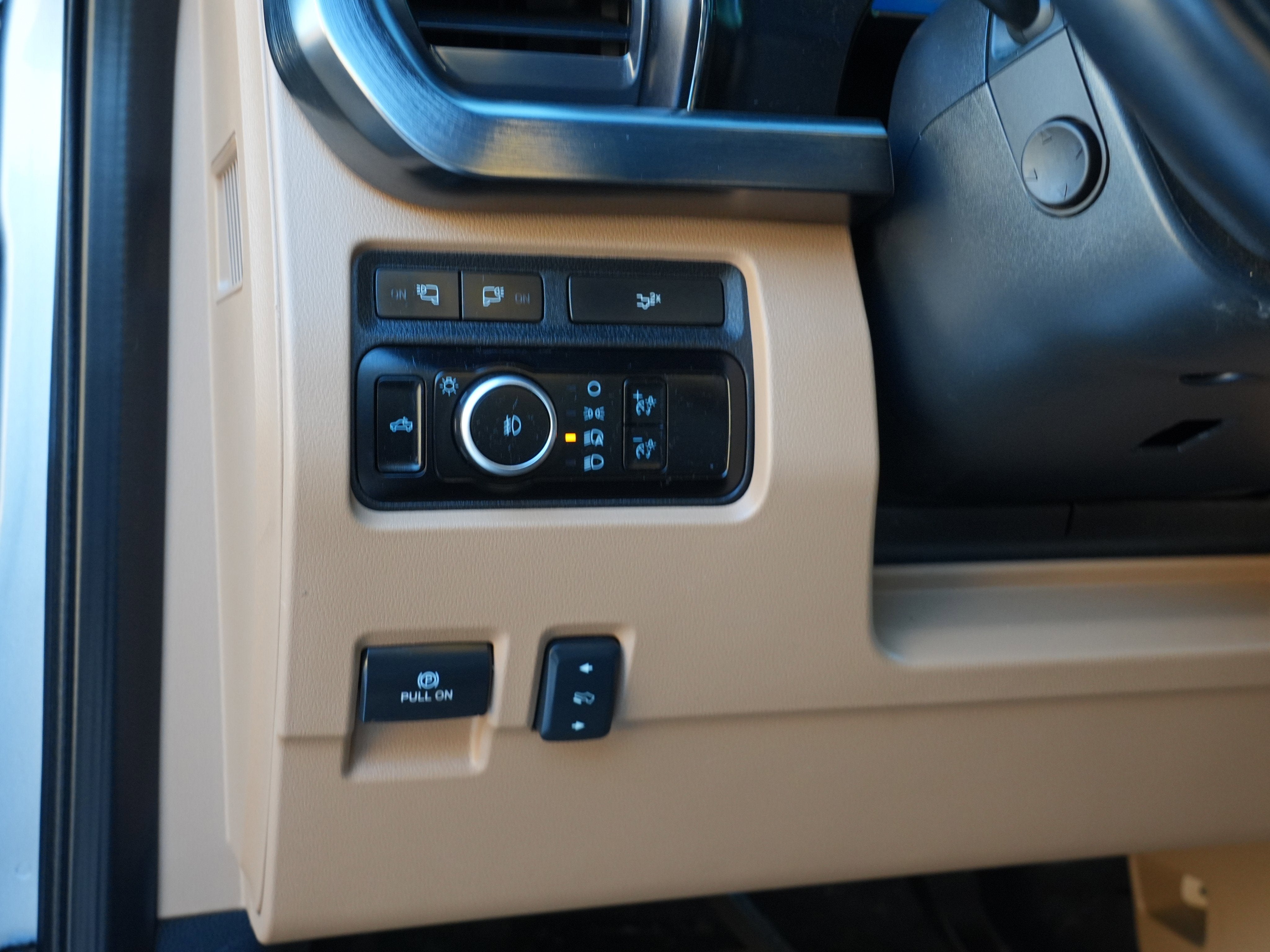 2024 Ford Super Duty F-350 SRW LARIAT