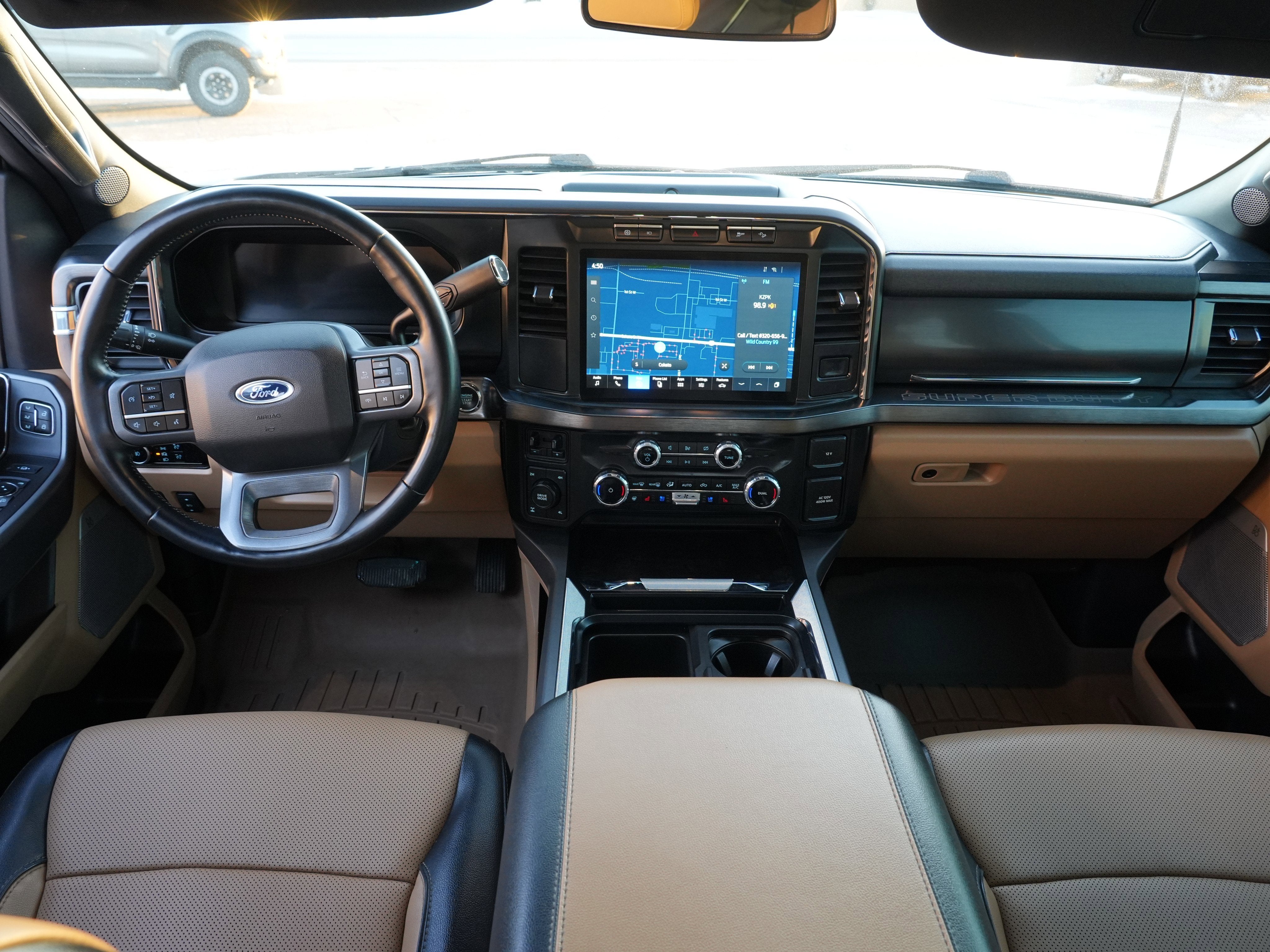 2024 Ford Super Duty F-350 SRW LARIAT