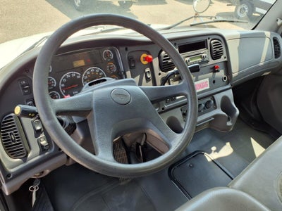 2006 Freightliner M2 Base