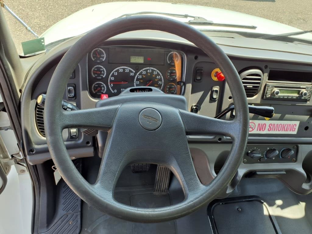 2006 Freightliner M2 Base