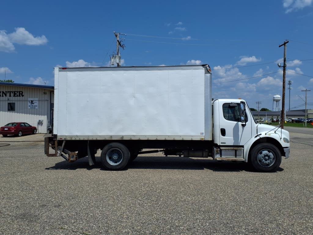 2006 Freightliner M2 Base