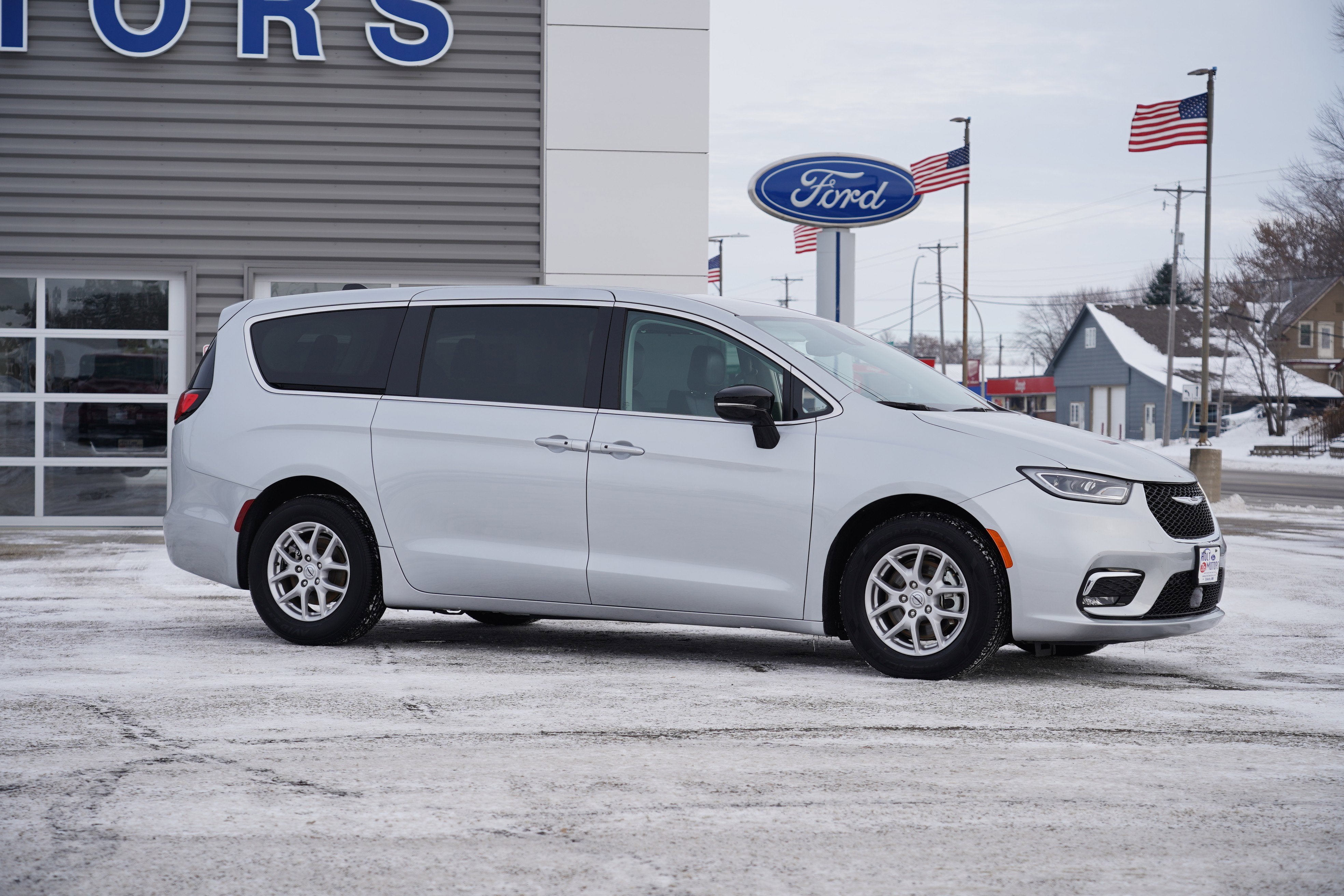 2024 Chrysler Pacifica Touring L