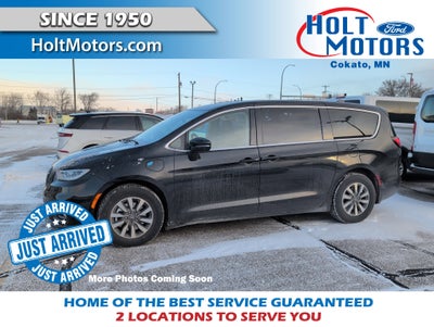 2023 Chrysler Pacifica Hybrid Touring L