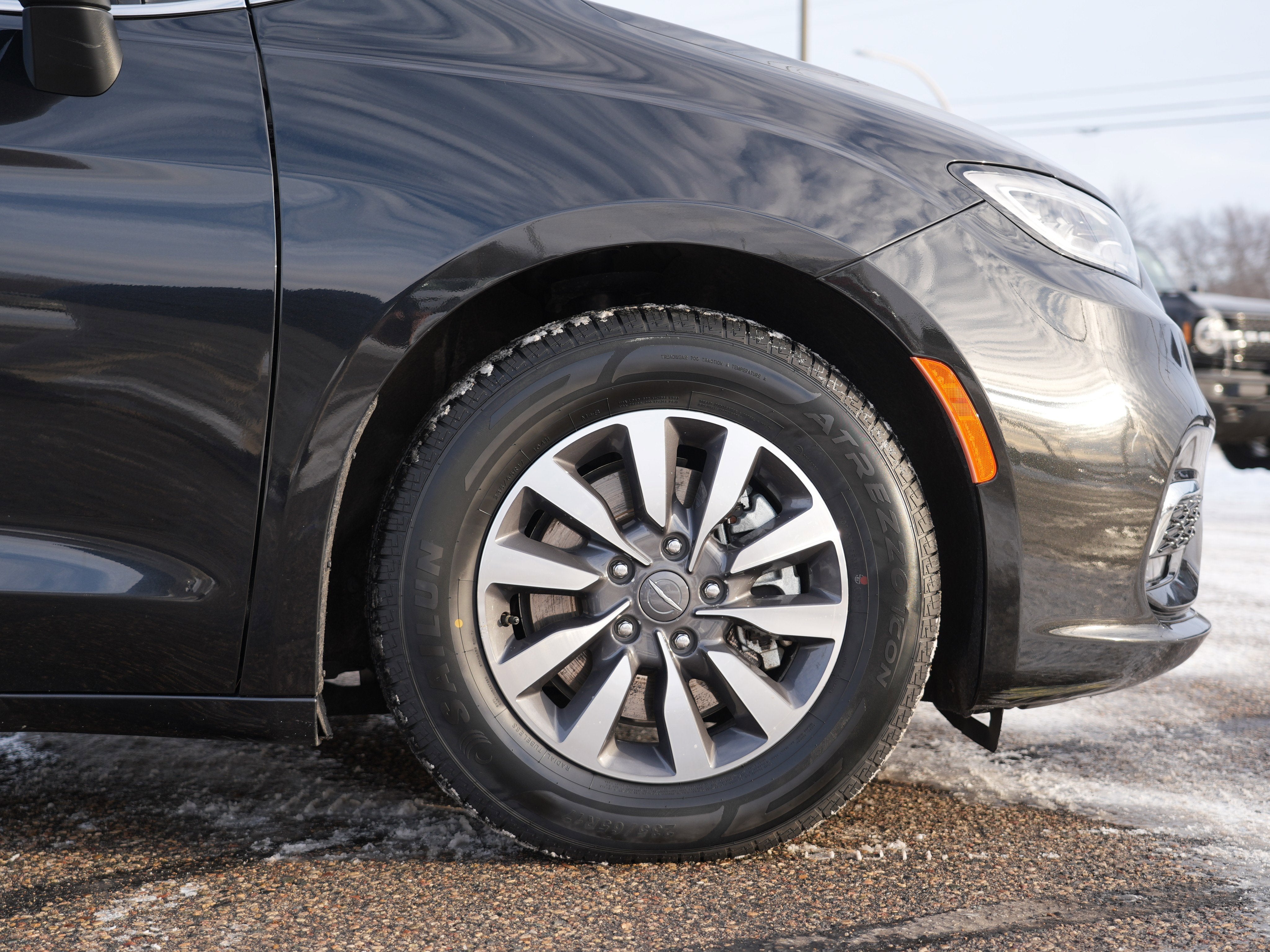 2023 Chrysler Pacifica Hybrid Touring L