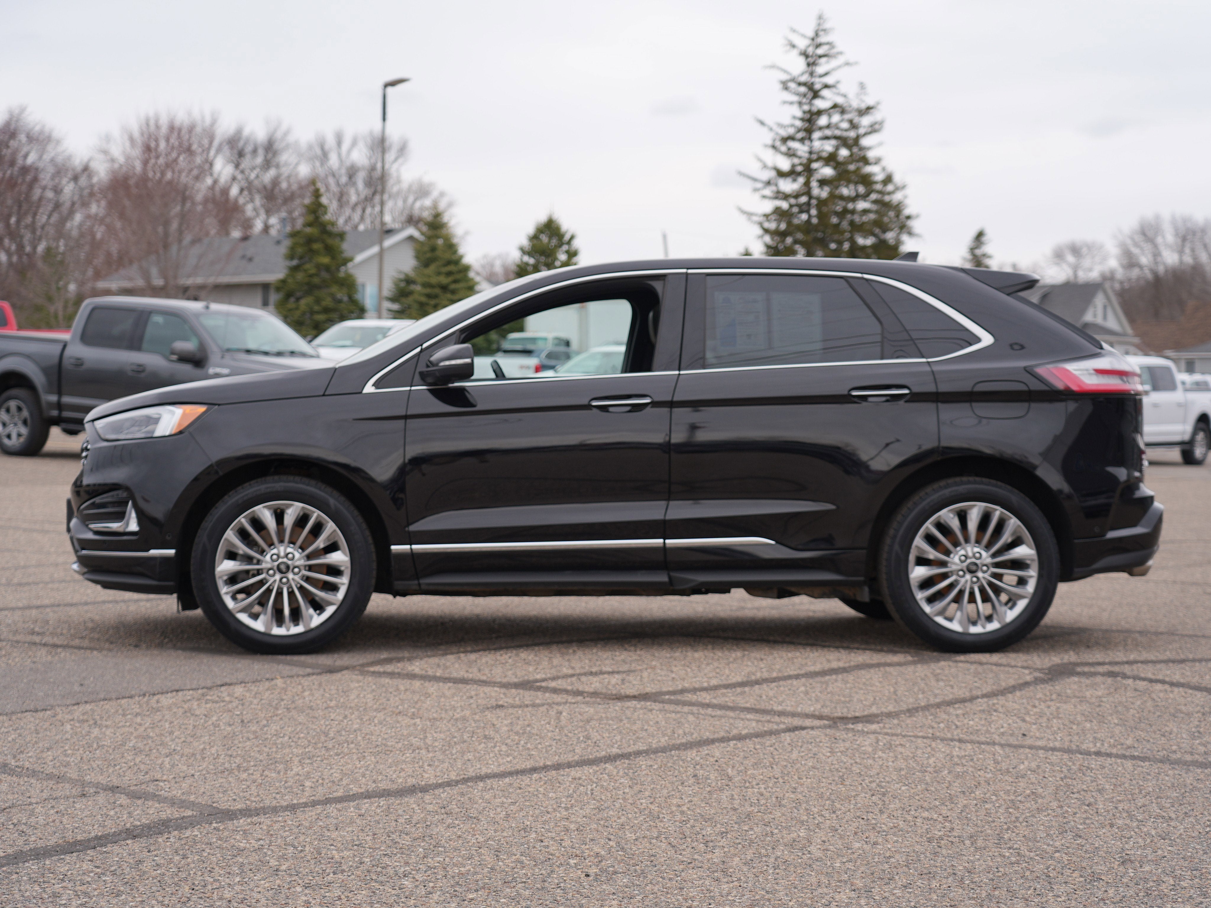 2020 Ford Edge Titanium