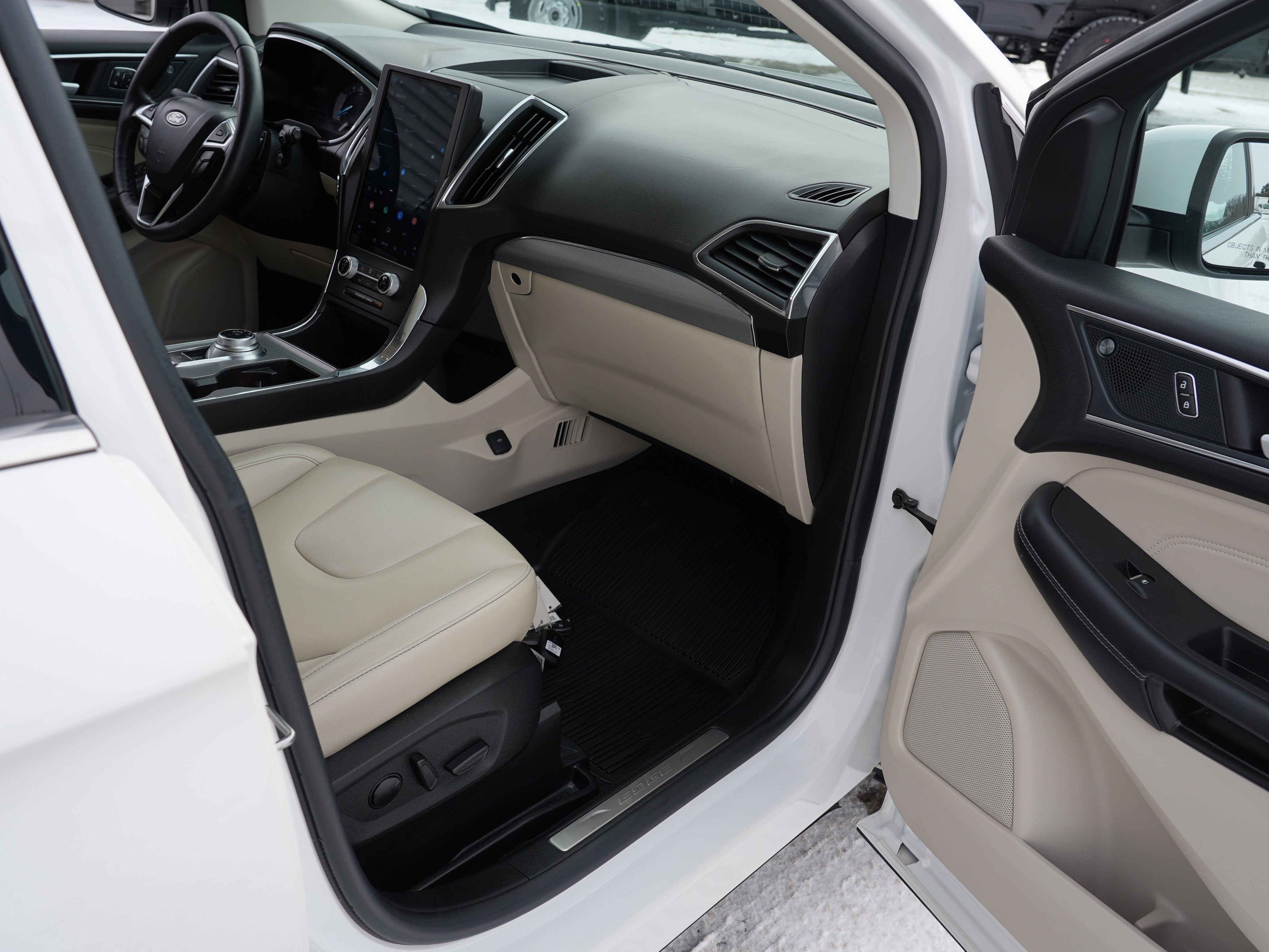 2021 Ford Edge Titanium