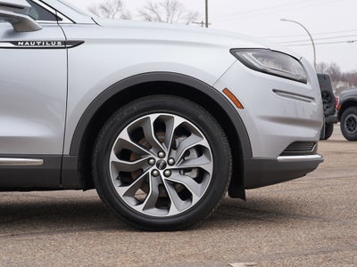 2022 Lincoln Nautilus Reserve