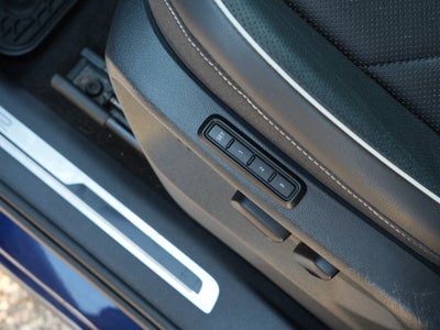 2023 Volkswagen Tiguan SEL R-Line