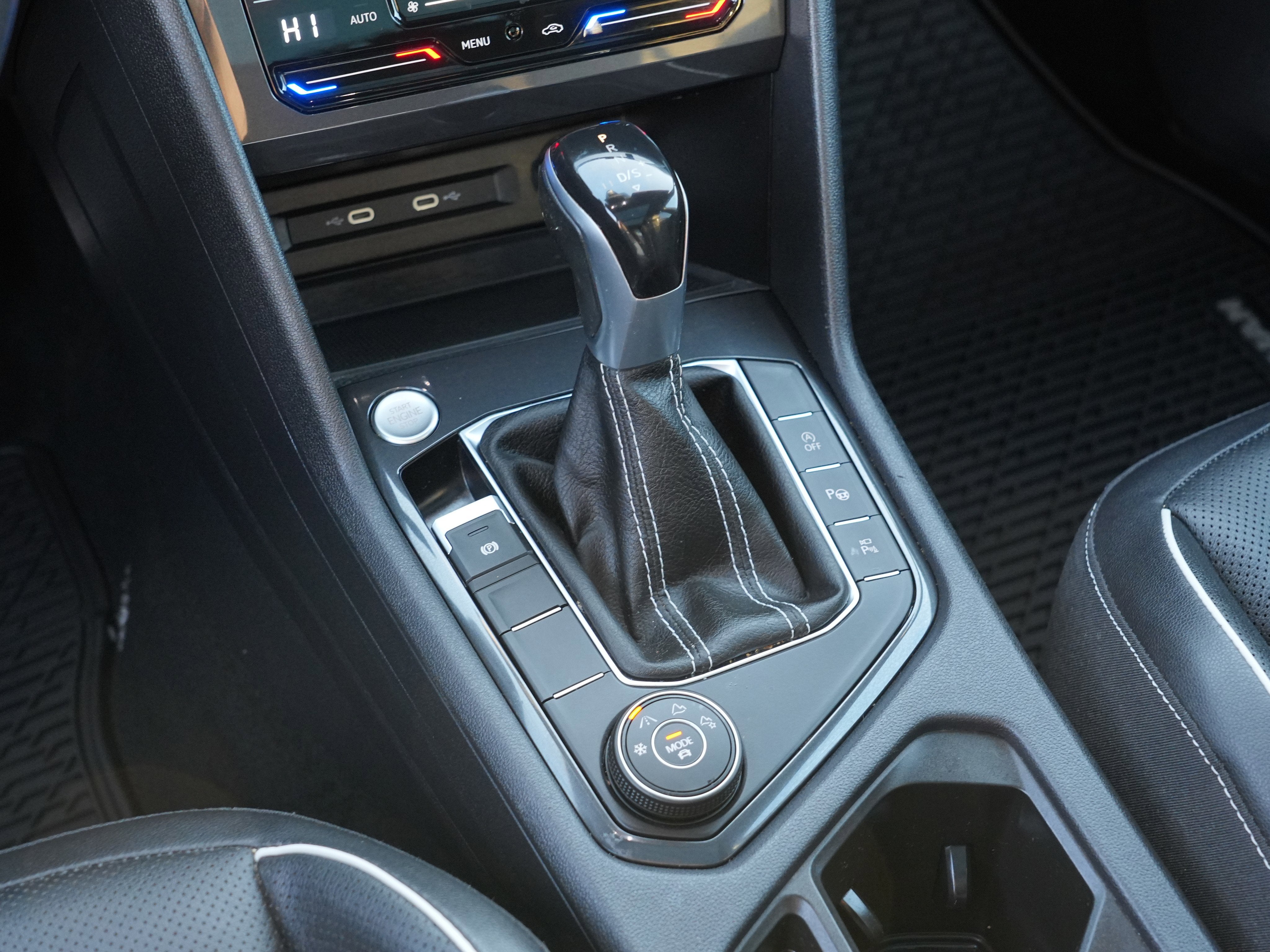 2023 Volkswagen Tiguan SEL R-Line