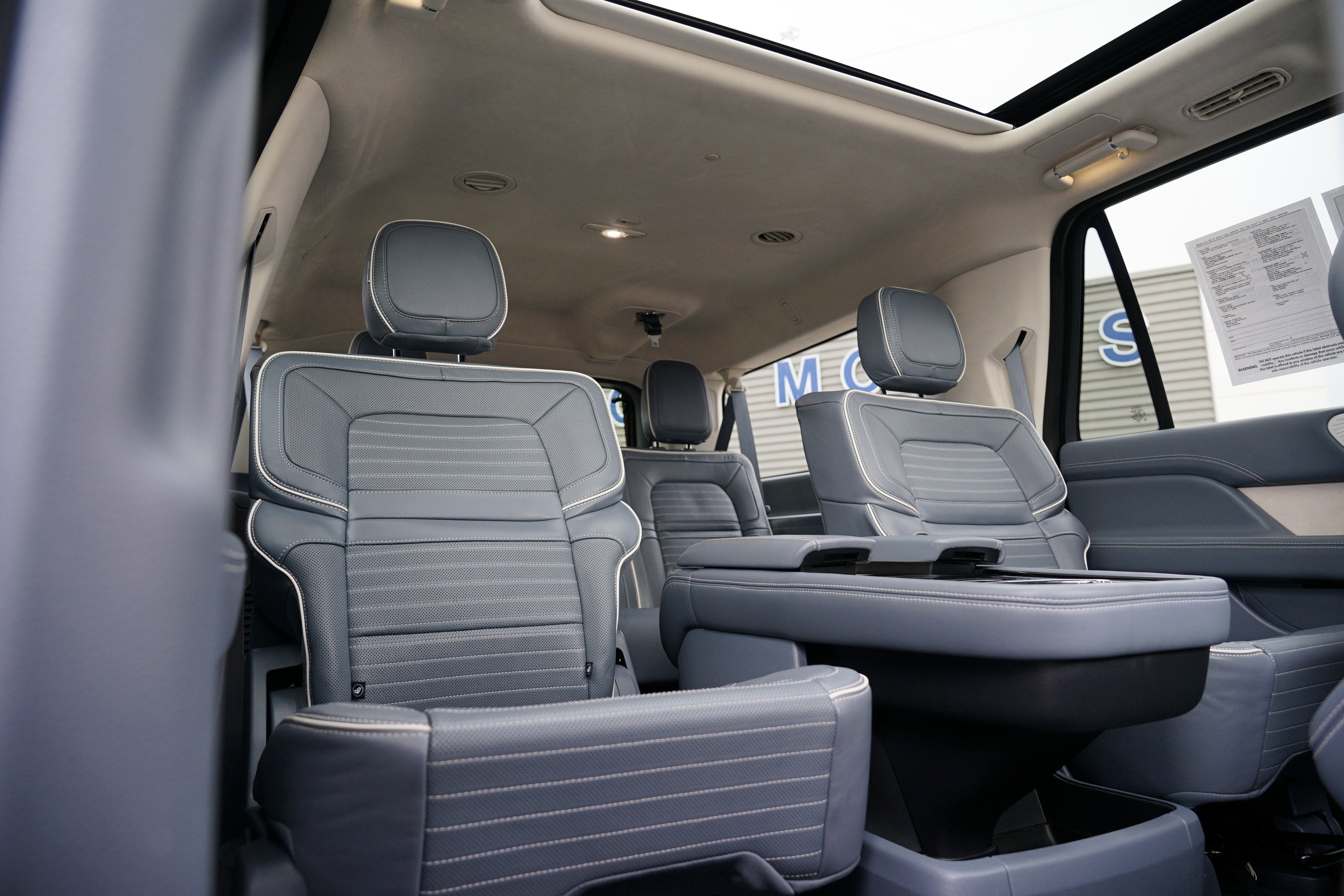 2024 Lincoln Navigator L Black Label