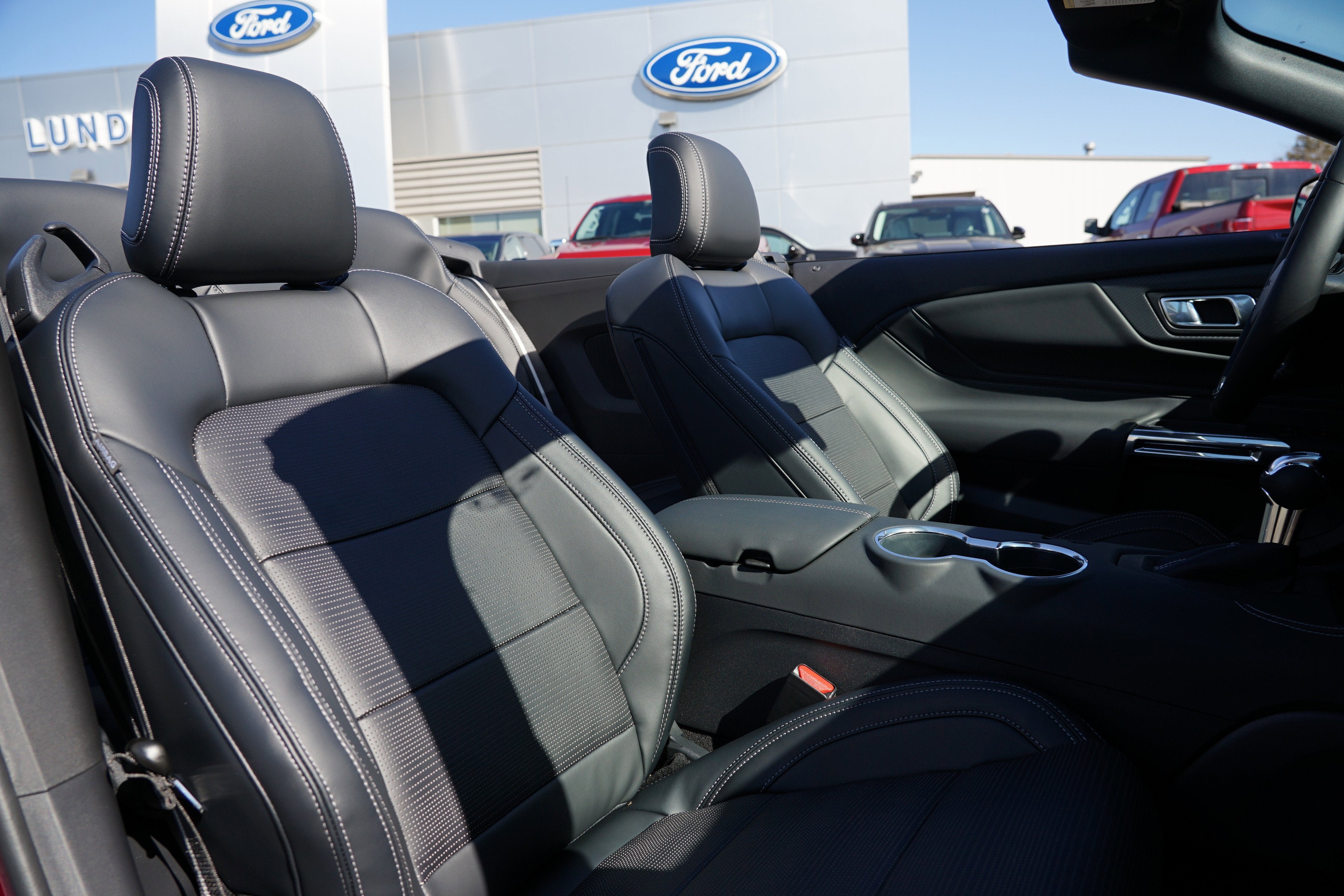 2025 Ford Mustang EcoBoost Premium