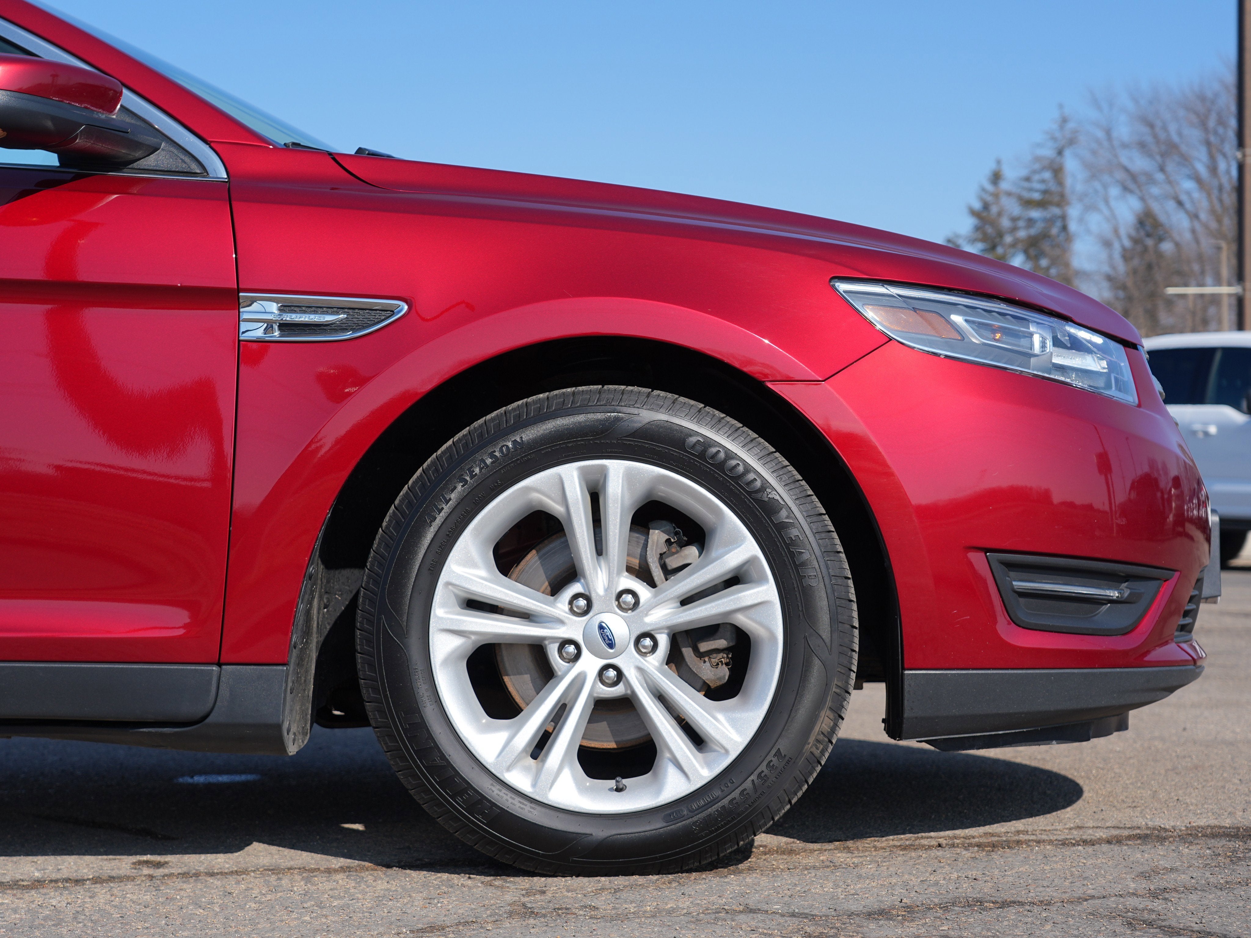 2018 Ford Taurus SEL