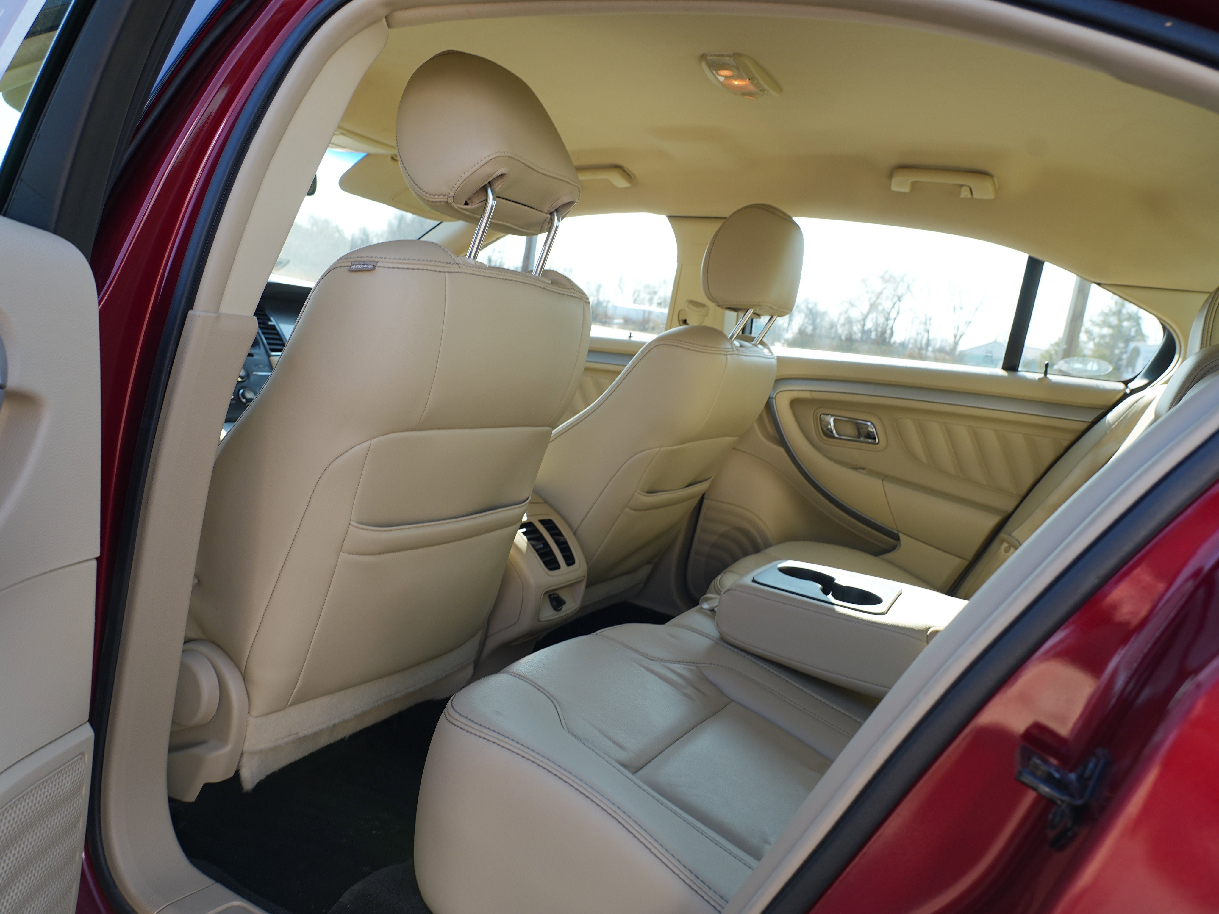 2018 Ford Taurus SEL