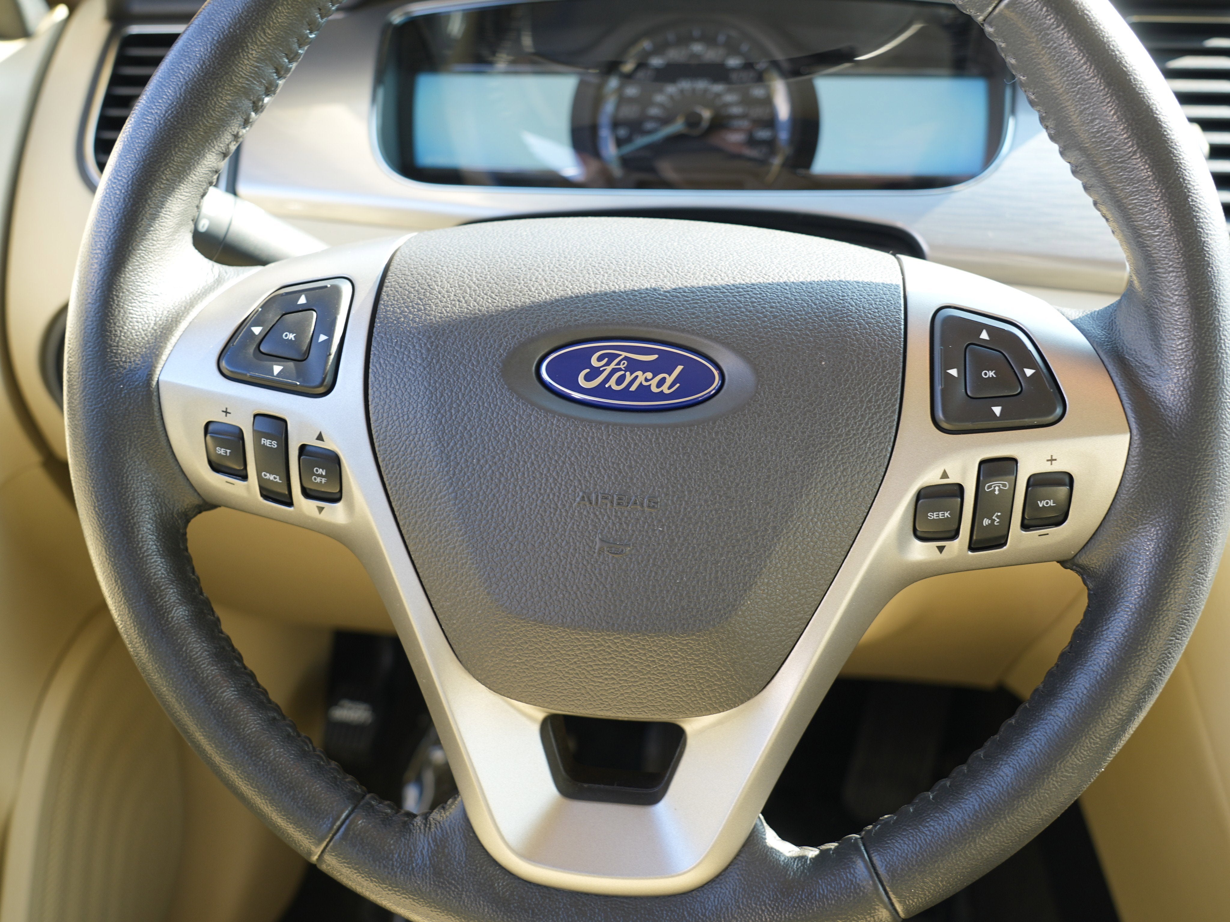 2018 Ford Taurus SEL