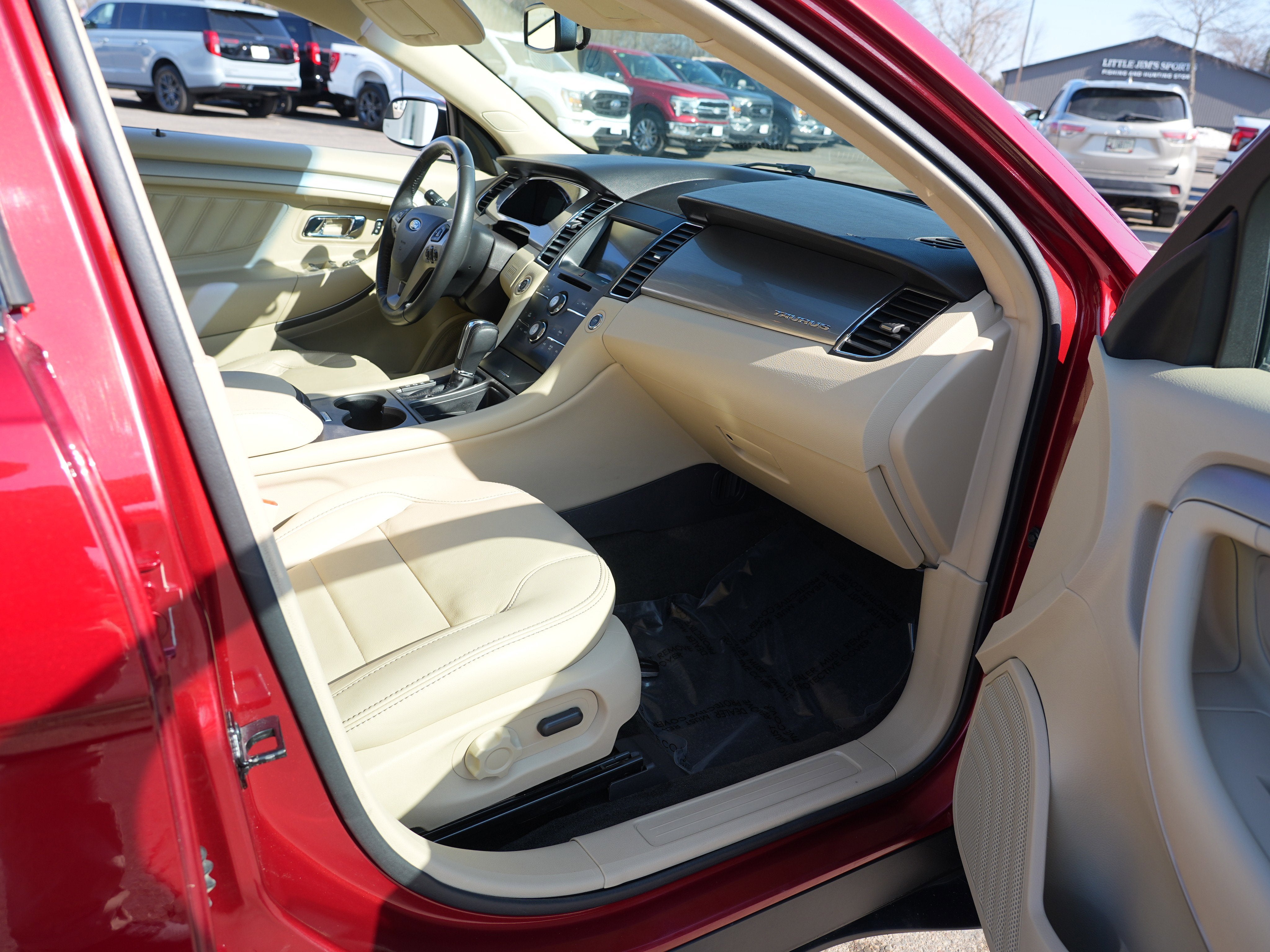 2018 Ford Taurus SEL