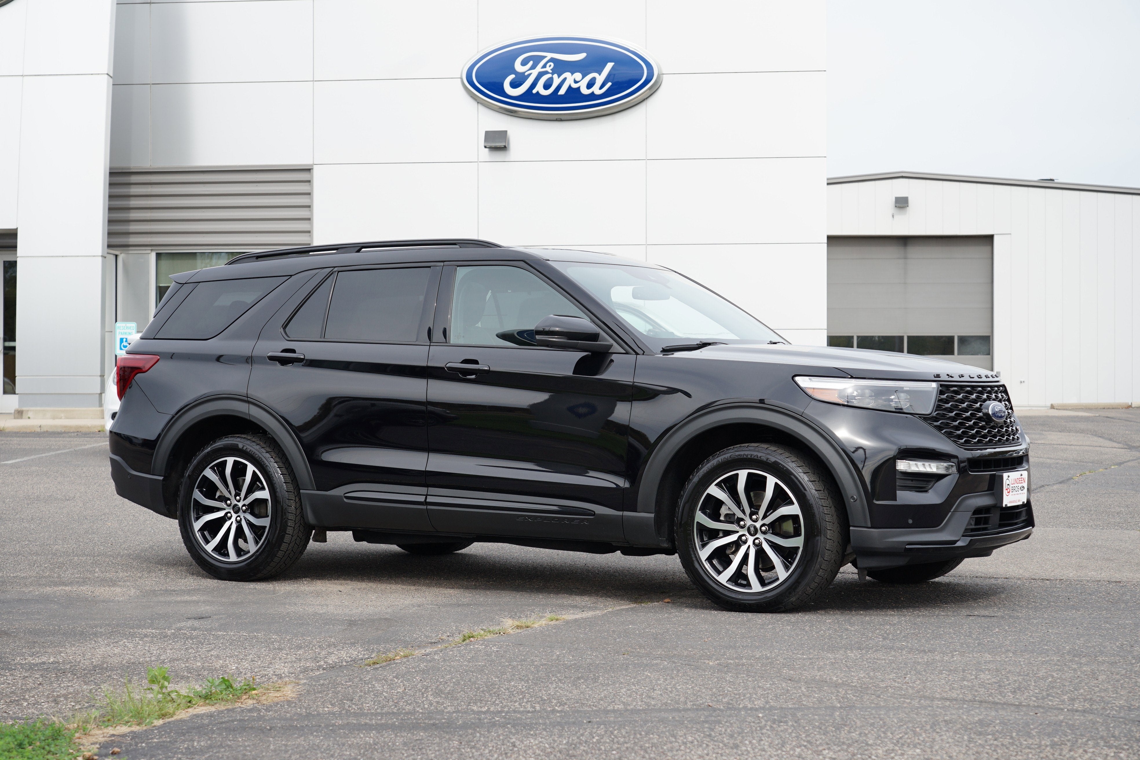 2021 Ford Explorer ST