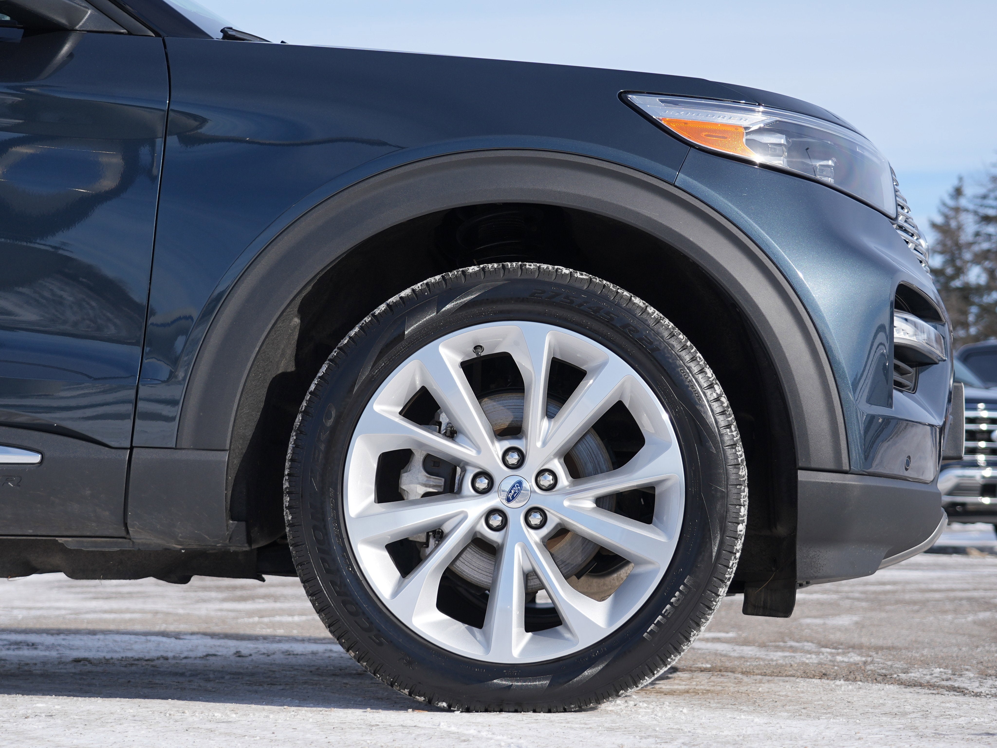 2023 Ford Explorer Platinum