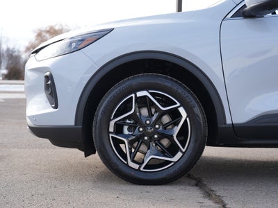 2026 Ford Escape Platinum