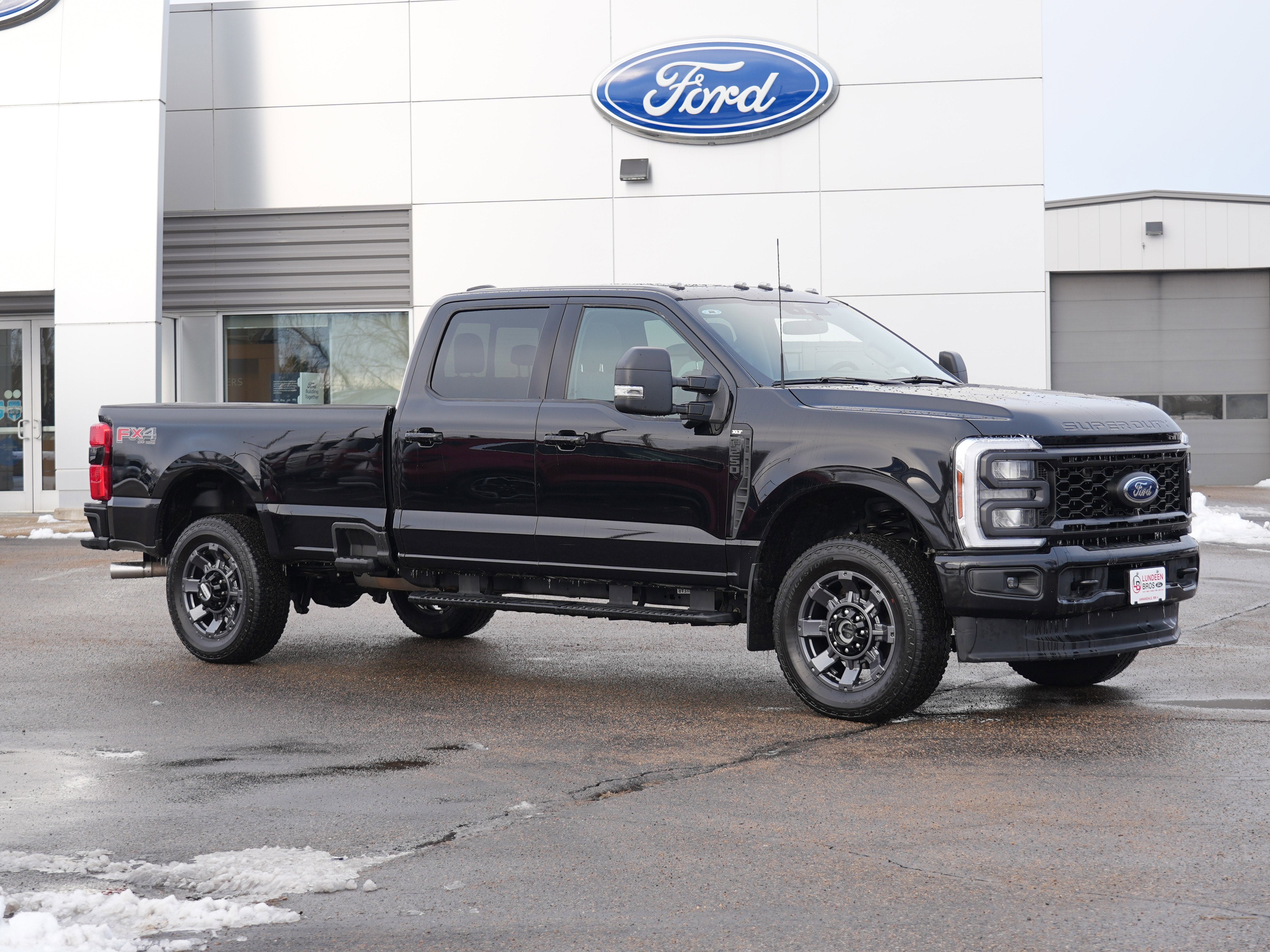 2024 Ford Super Duty F-250 SRW XLT