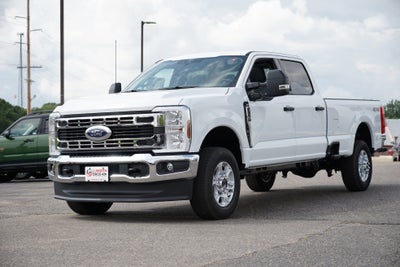 2026 Ford Super Duty F-350 SRW XLT