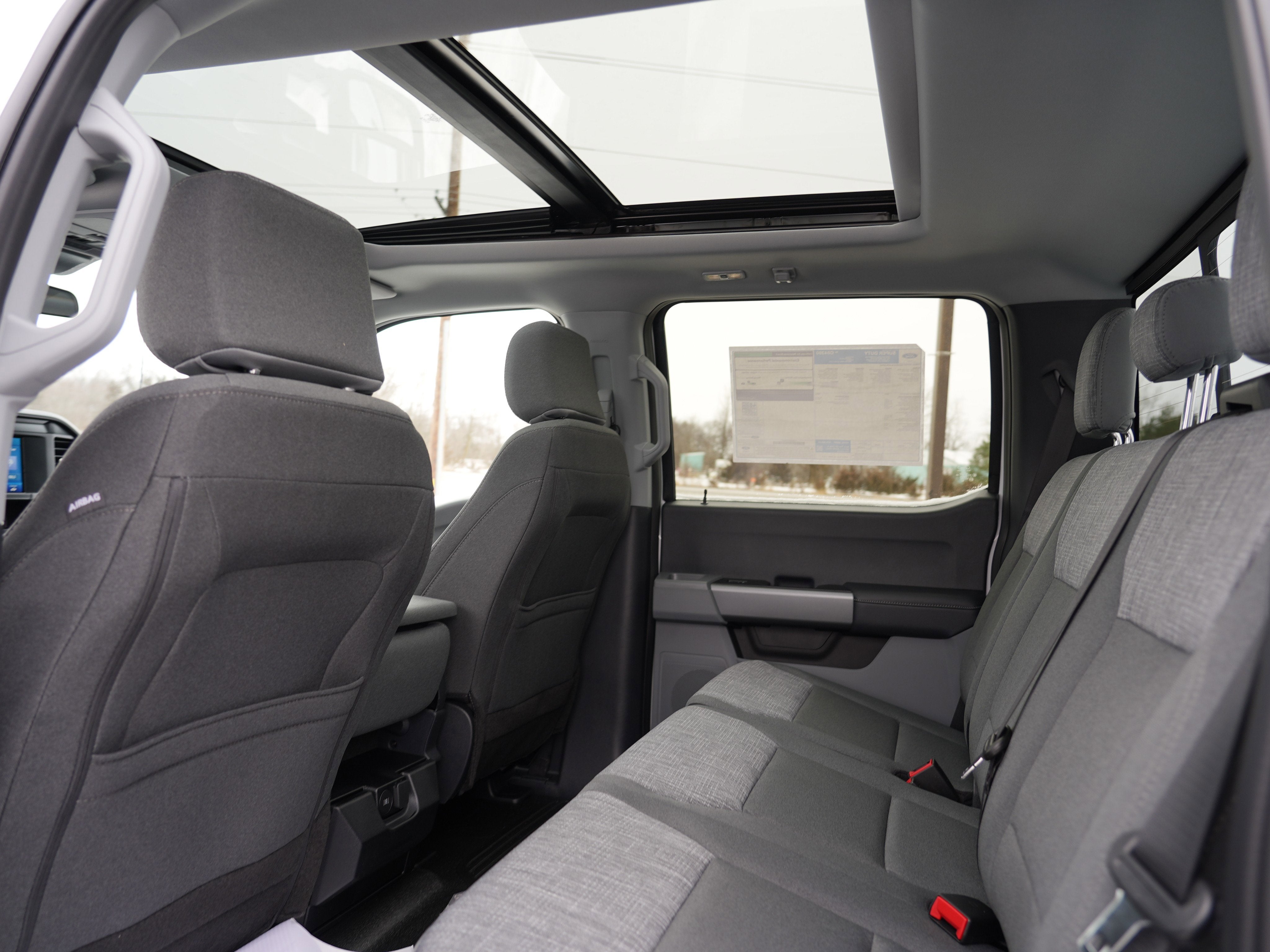 2026 Ford Super Duty F-350 SRW XLT