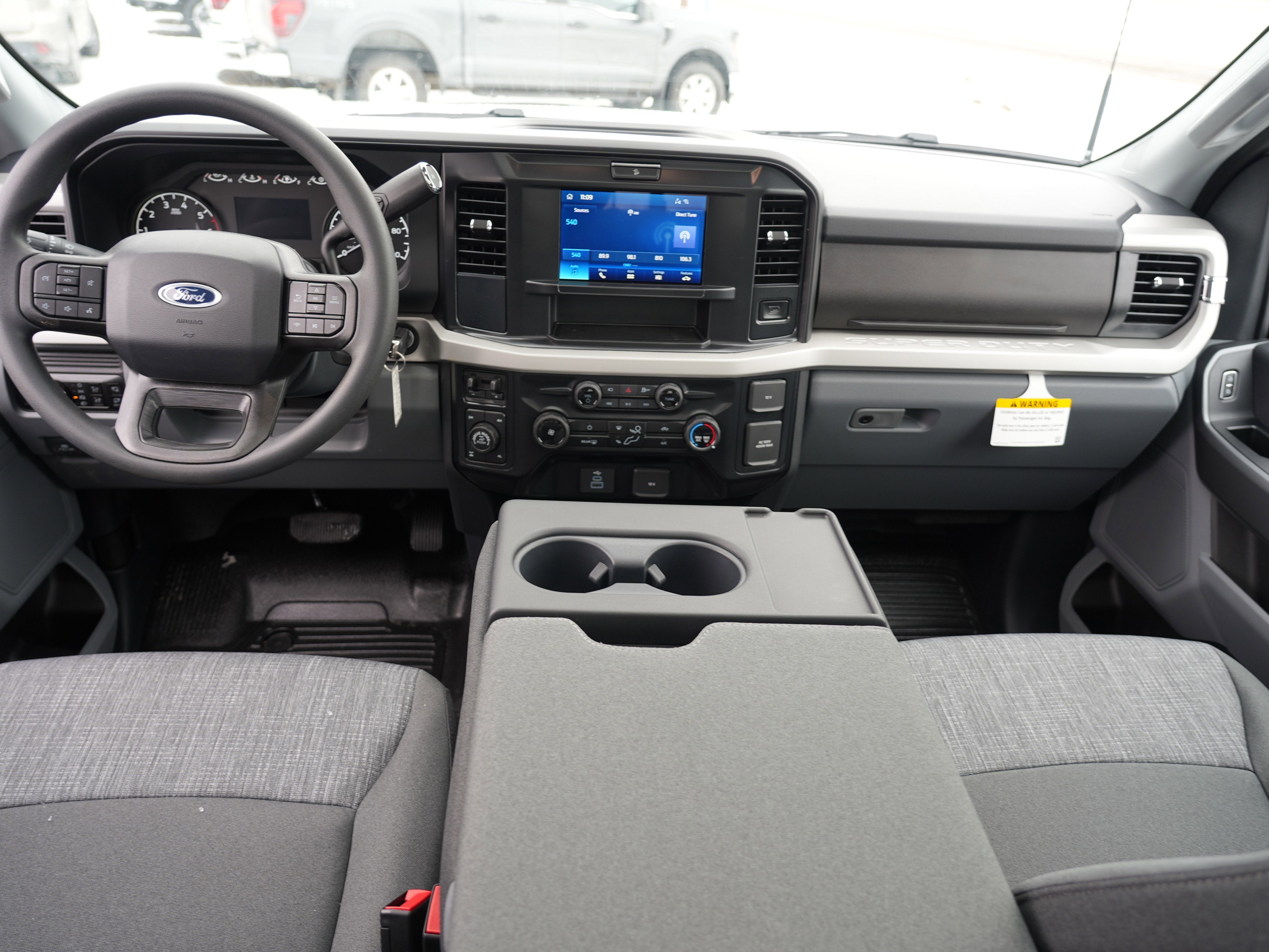 2026 Ford Super Duty F-350 SRW XLT