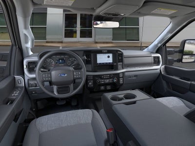 2026 Ford Super Duty F-350 SRW XLT