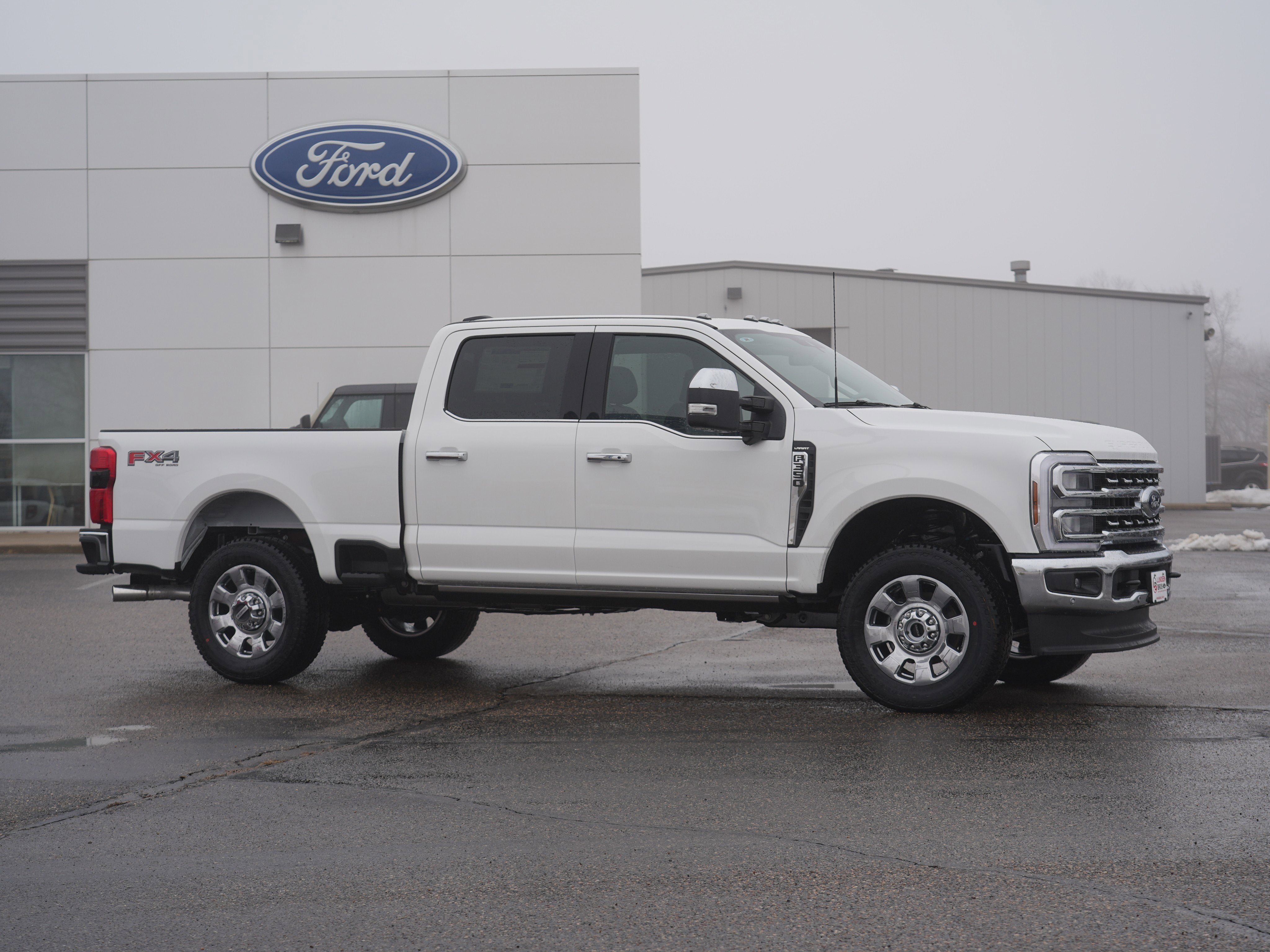 2026 Ford Super Duty F-350 SRW LARIAT