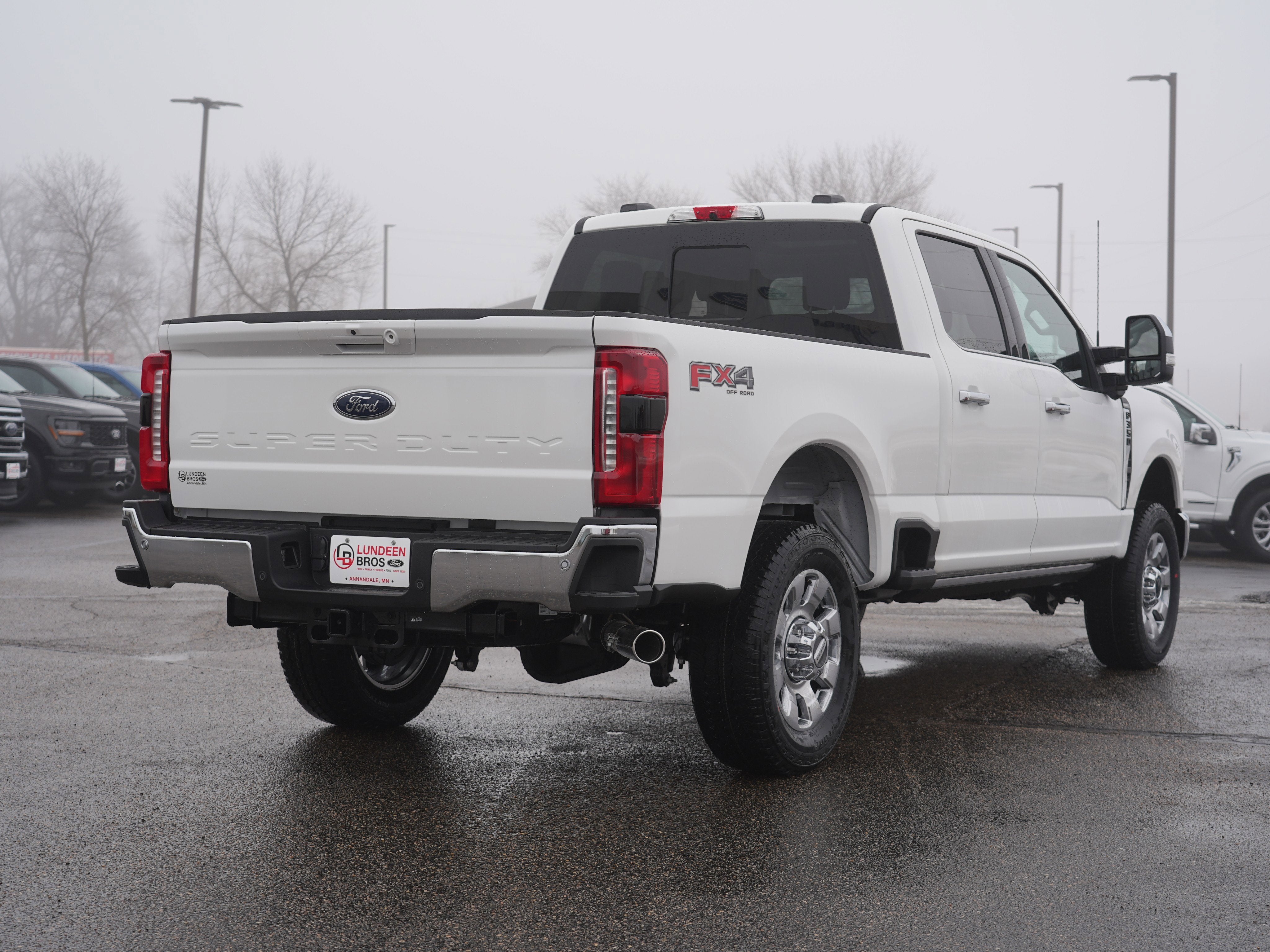 2026 Ford Super Duty F-350 SRW LARIAT
