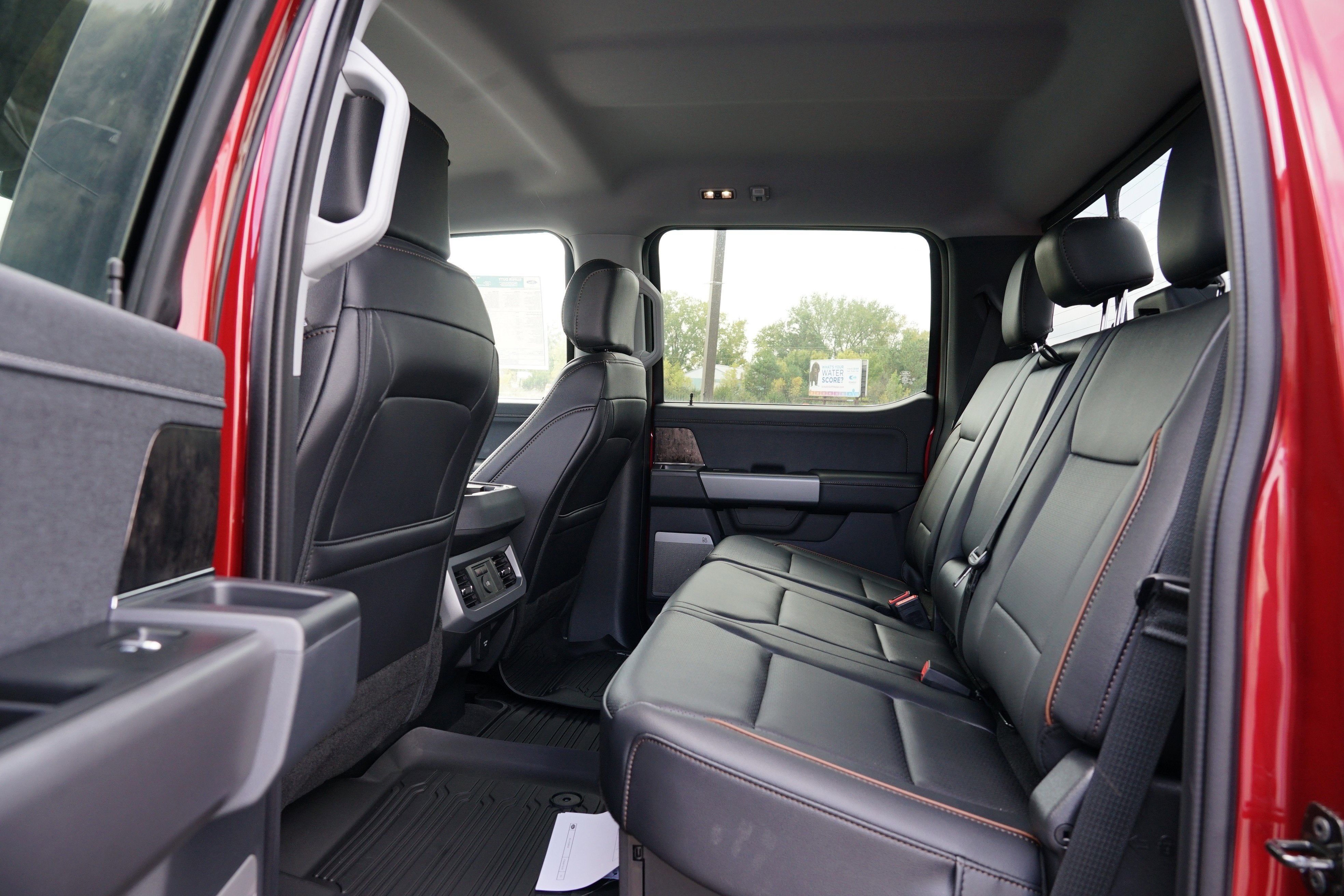 2025 Ford Super Duty F-350 SRW LARIAT