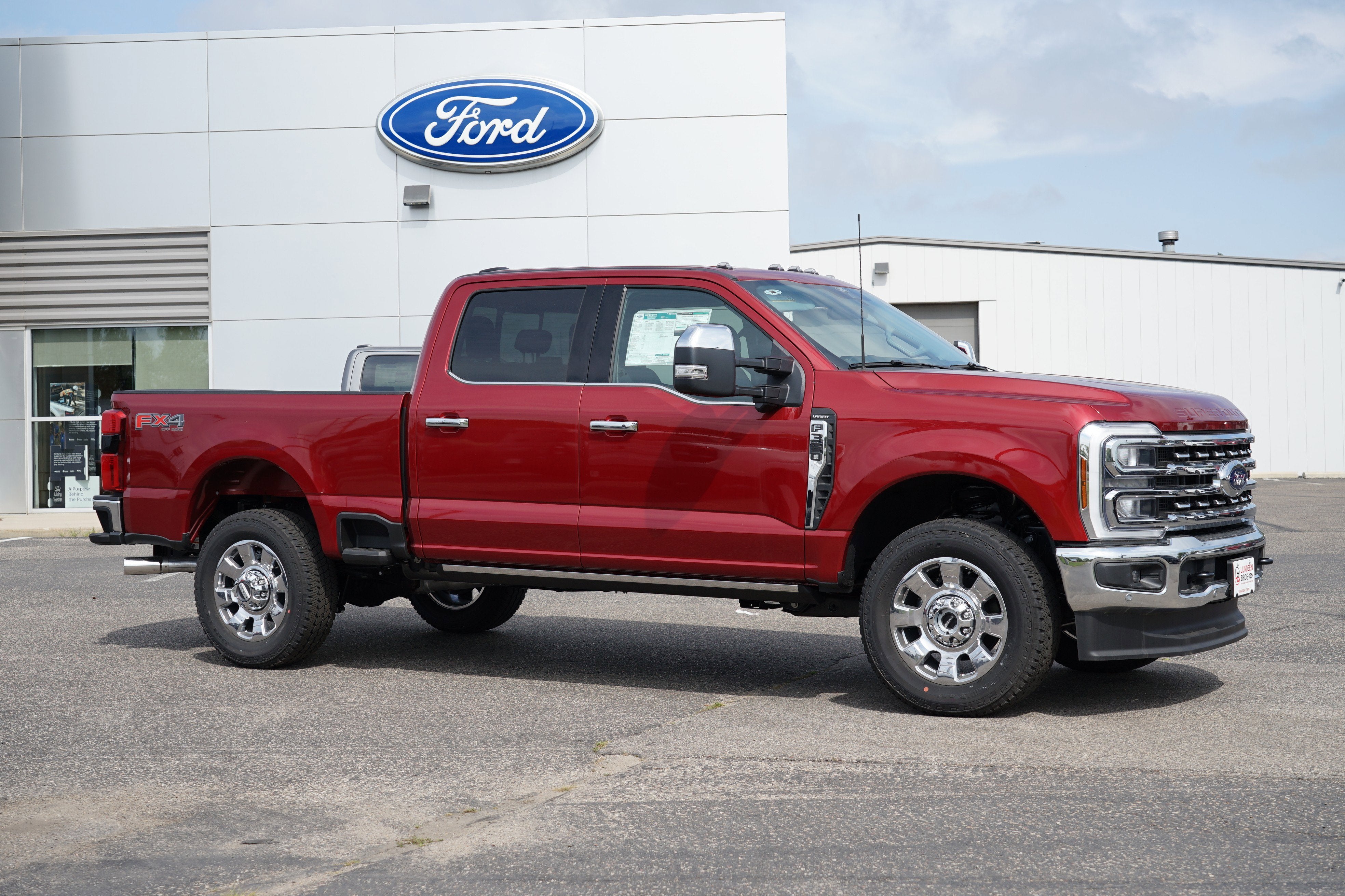 2025 Ford Super Duty F-350 SRW LARIAT
