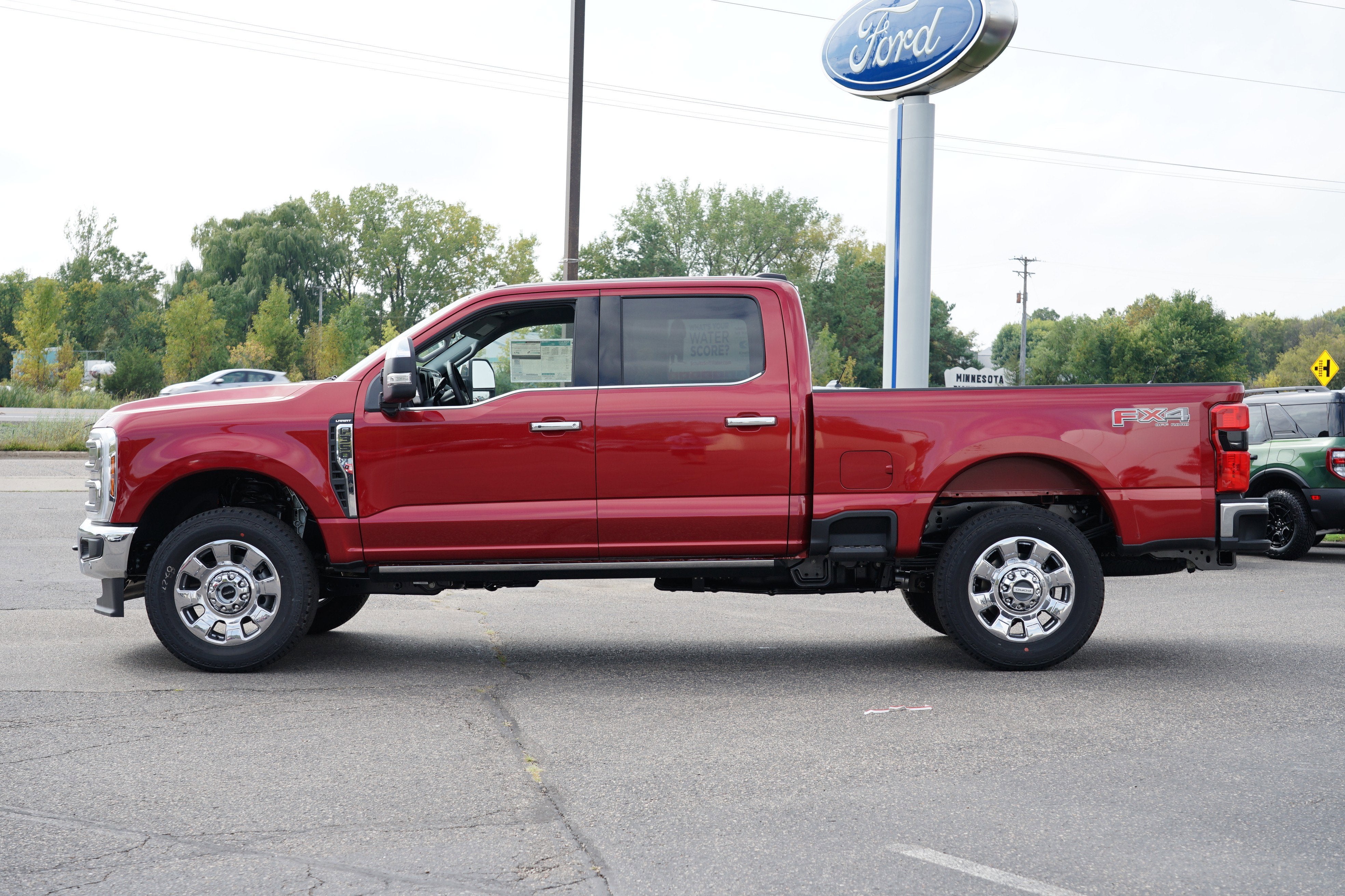 2025 Ford Super Duty F-350 SRW LARIAT
