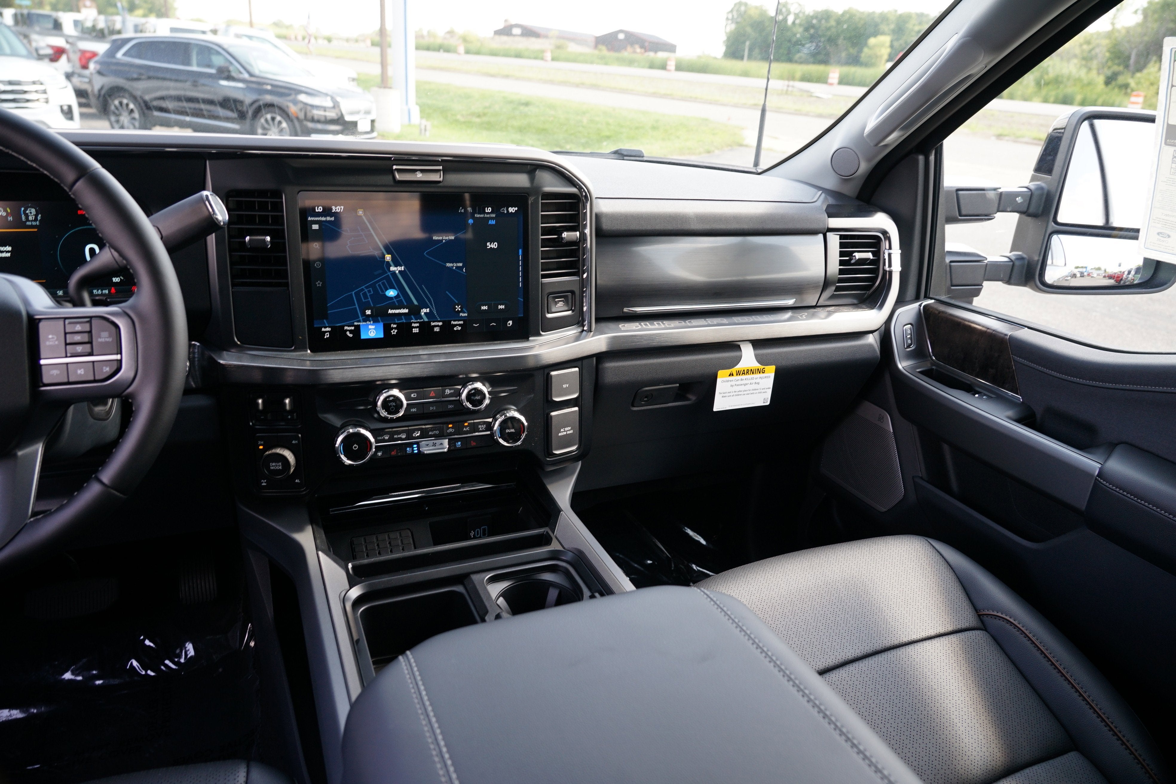 2026 Ford Super Duty F-350 SRW LARIAT