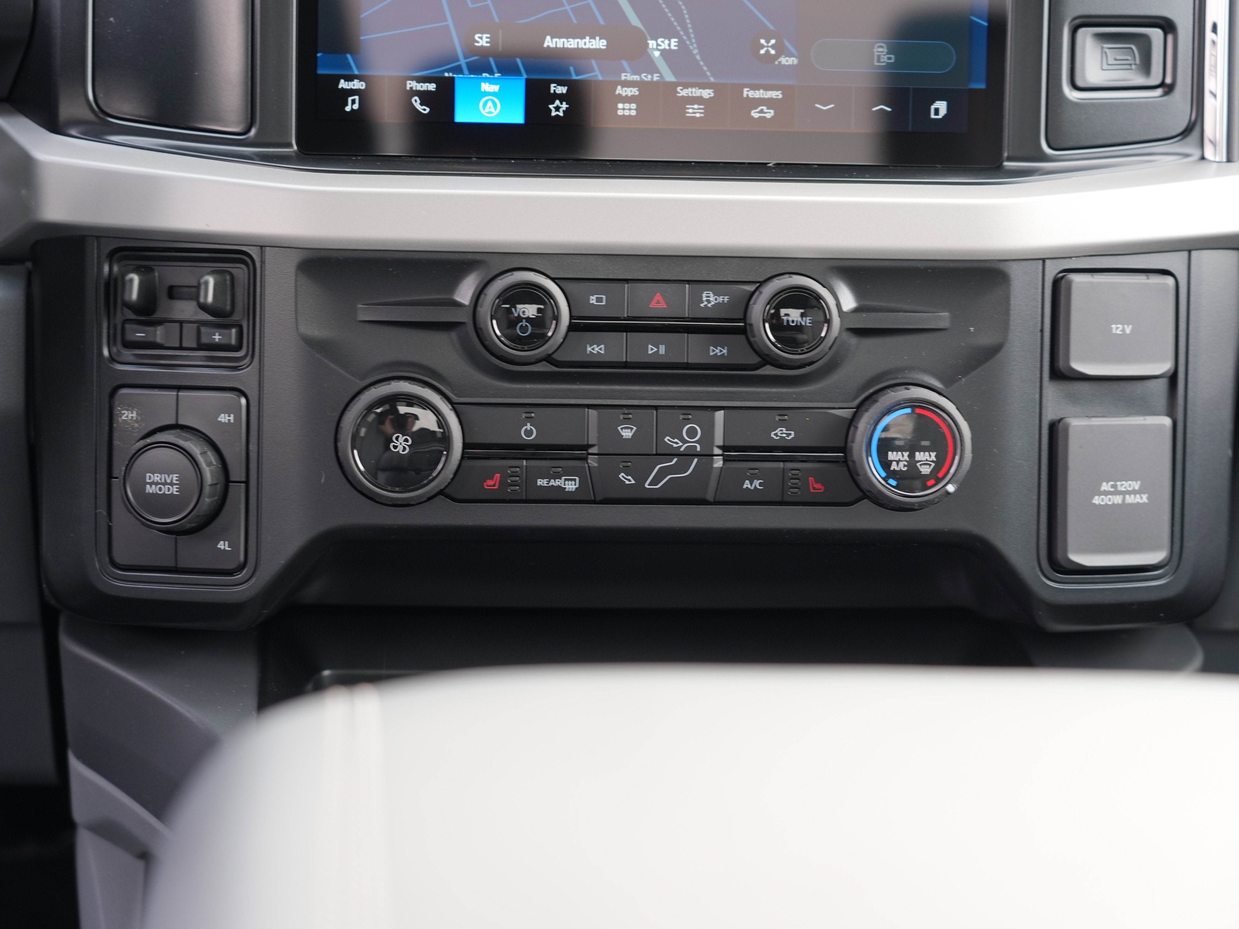 2026 Ford Super Duty F-350 DRW XLT