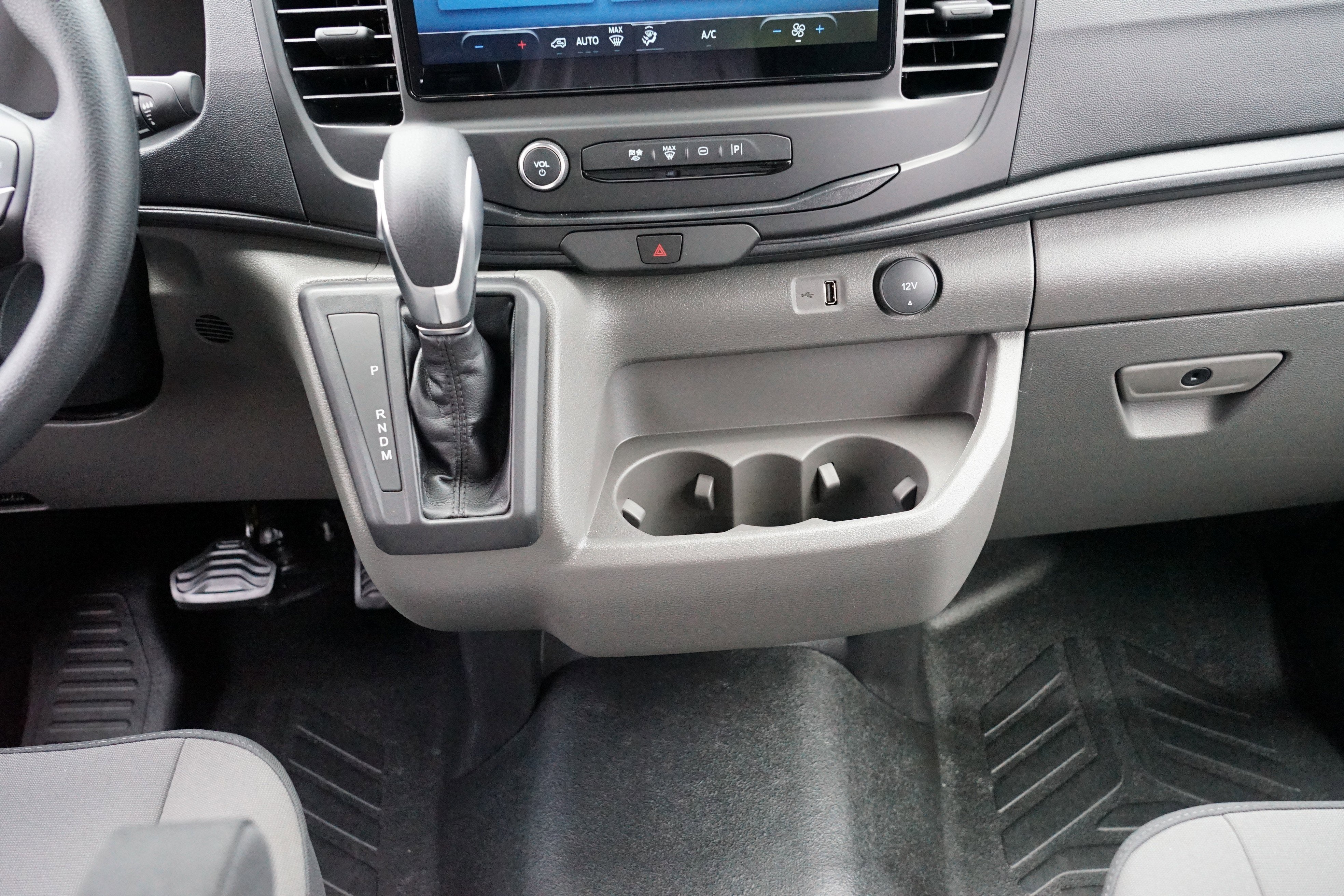 2026 Ford Transit Cargo Van T-250 130" Low Rf 9150 GVWR RWD